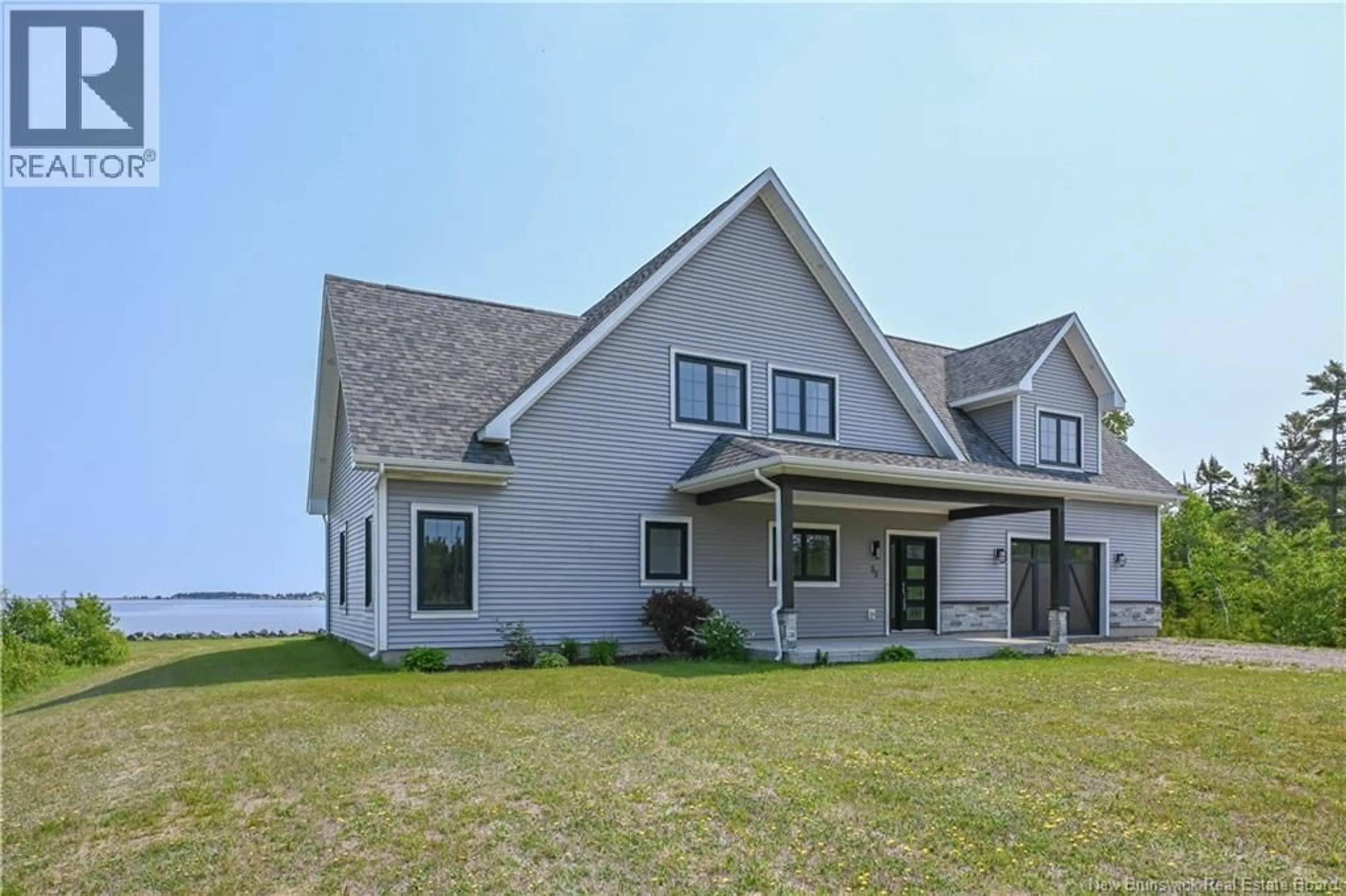 Home with vinyl exterior material, water/lake/river/ocean view for 77 DE L'OUTARDE STREET, Pointe-Des-Robichaud New Brunswick E1X4G7