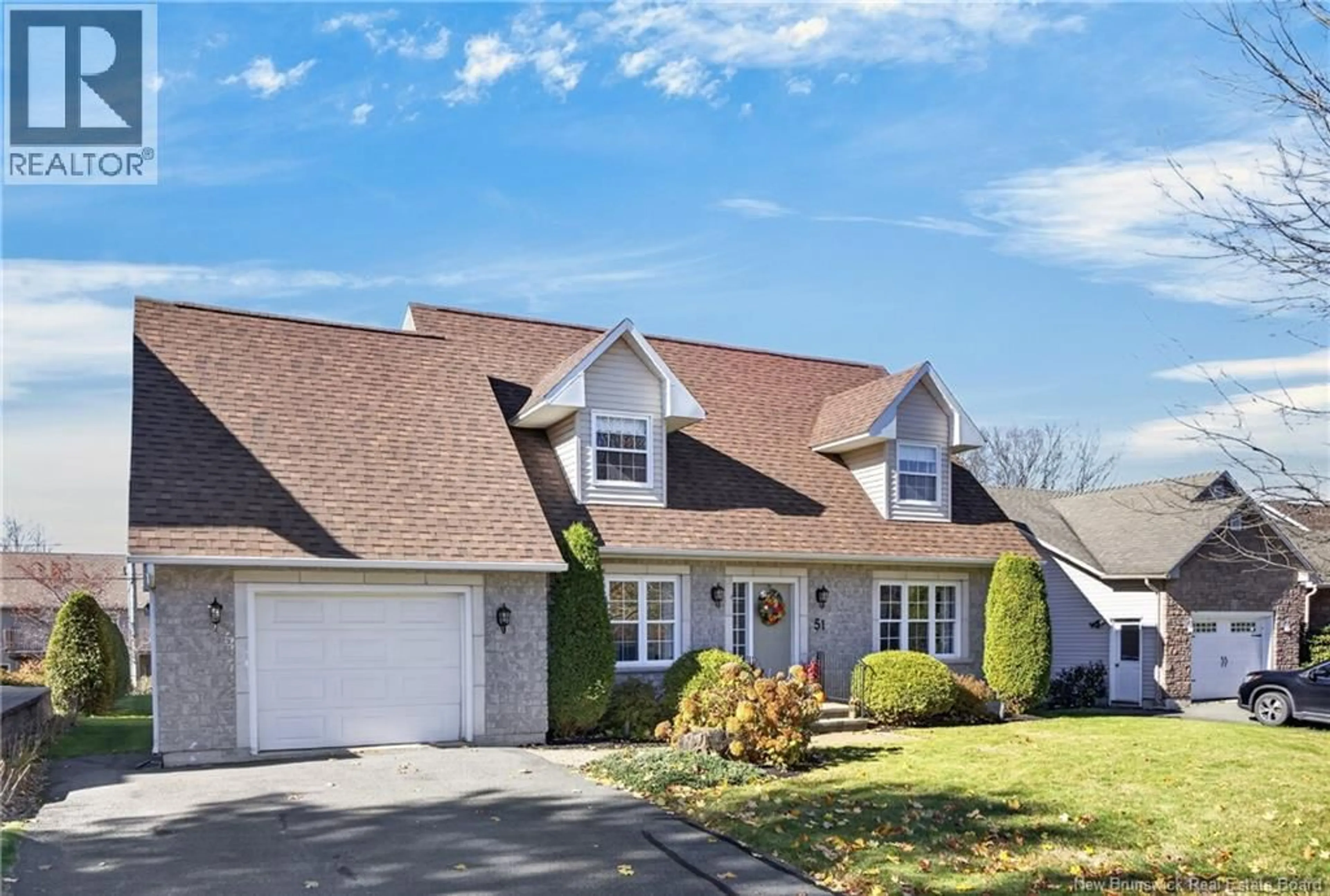 Home with vinyl exterior material, street for 51 GLEN EYRE COURT, Fredericton New Brunswick E3C2P7