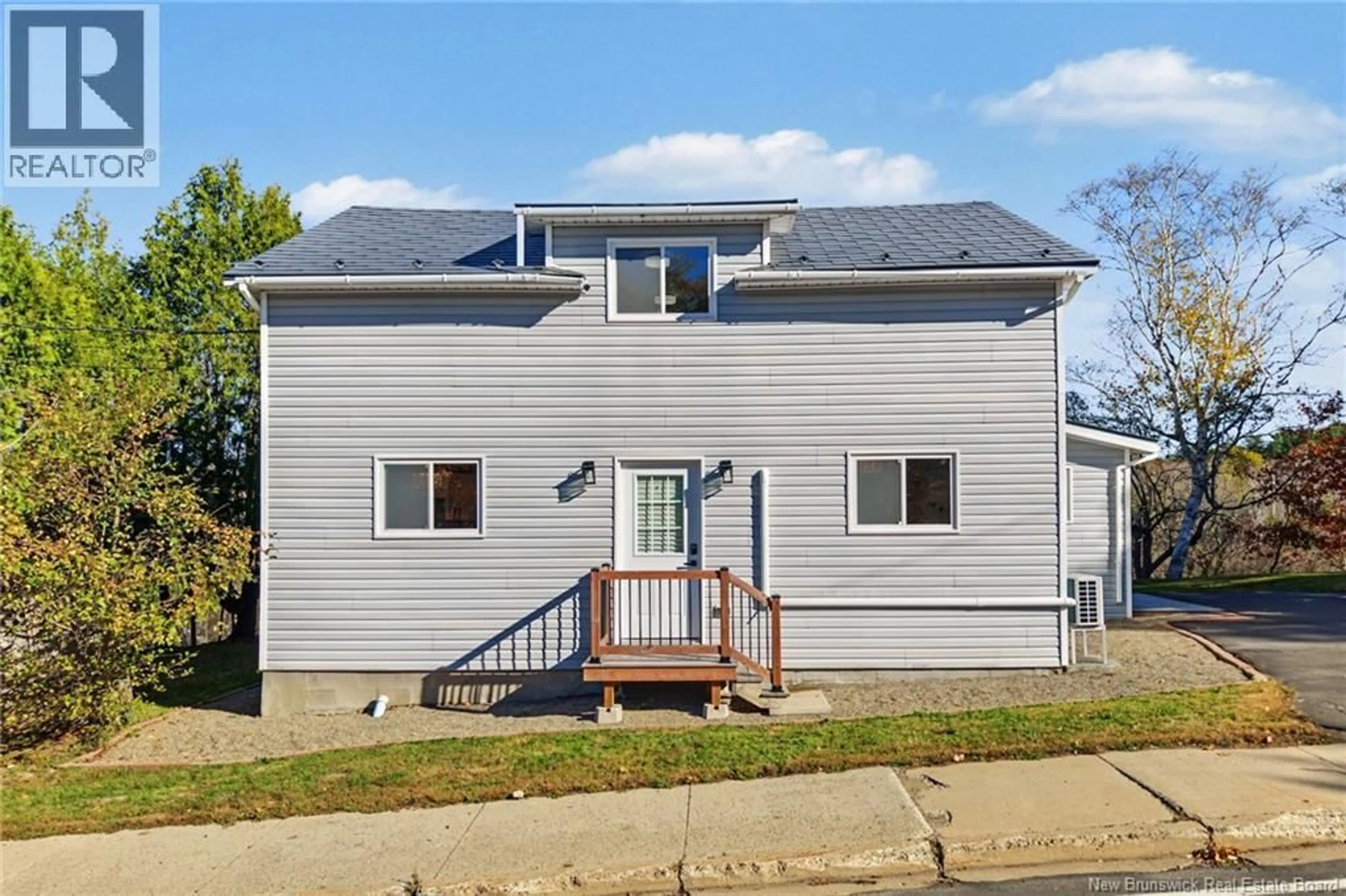 Home with vinyl exterior material, street for 56 MAIN STREET, Minto New Brunswick E4B3K5