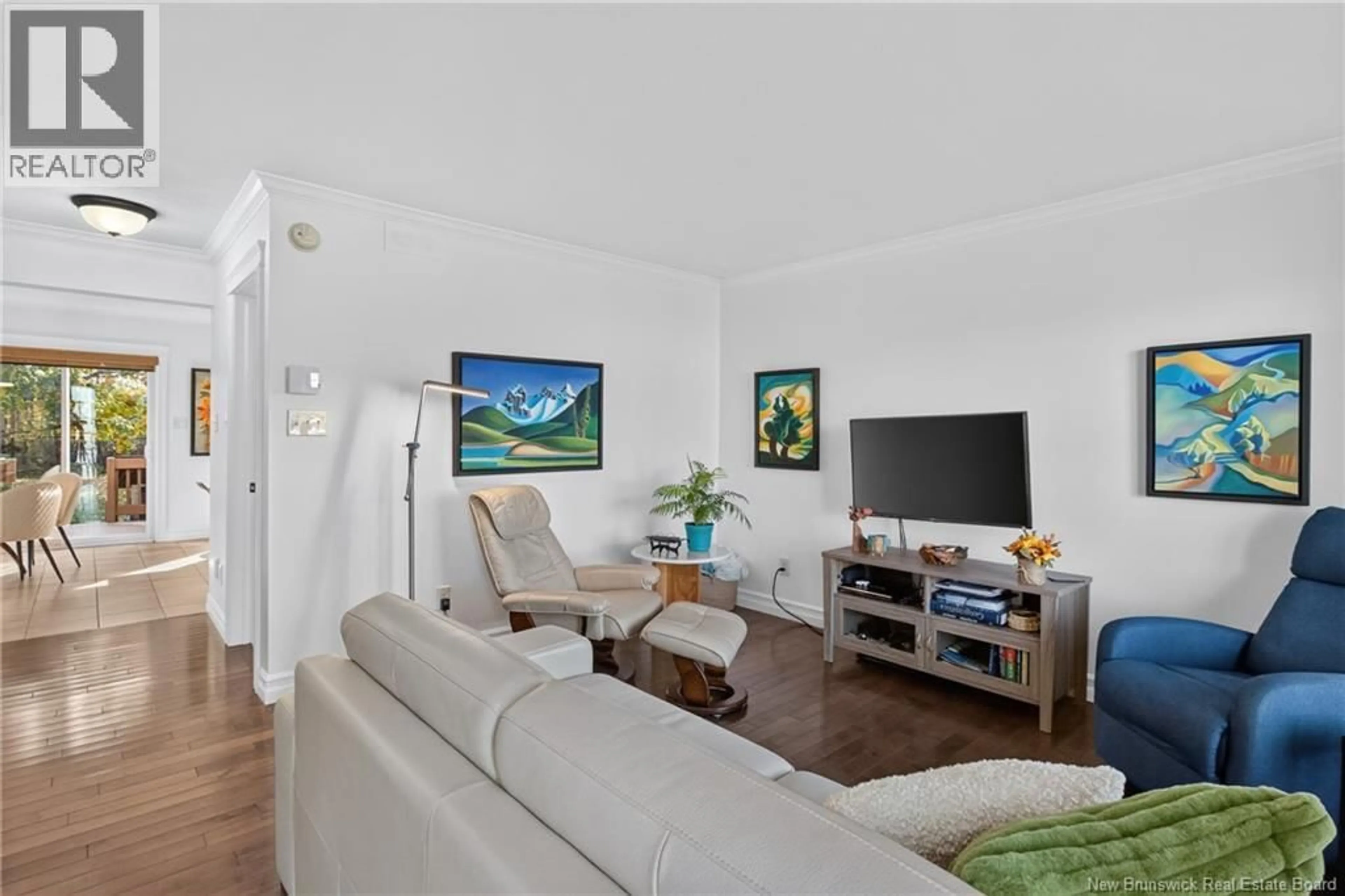 Living room with furniture, unknown for 22 LIONEL, Dieppe New Brunswick E1A8Z1