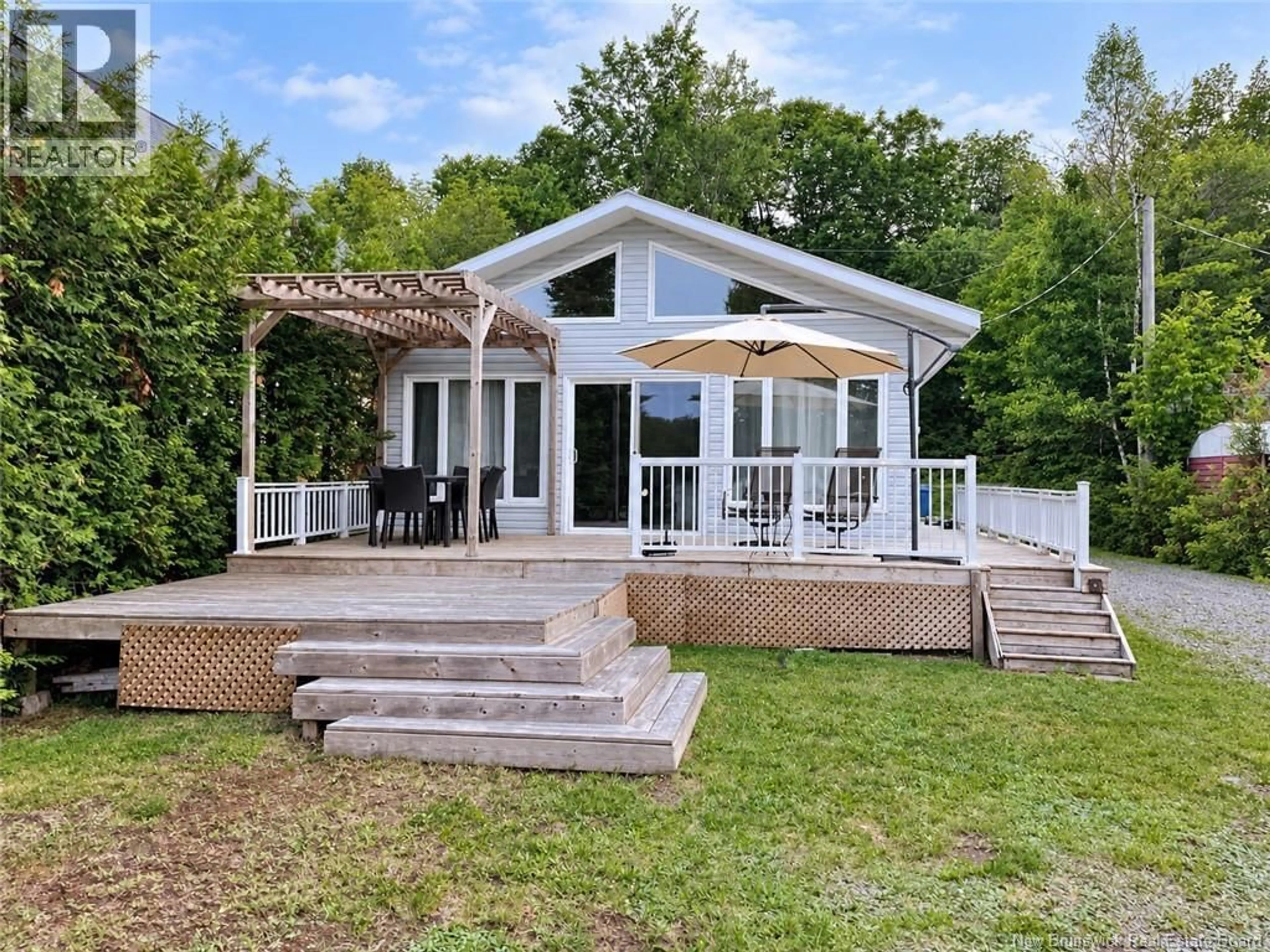 Home with vinyl exterior material, water/lake/river/ocean view for 105 MILL ROAD, First Eel Lake New Brunswick E7N2N9