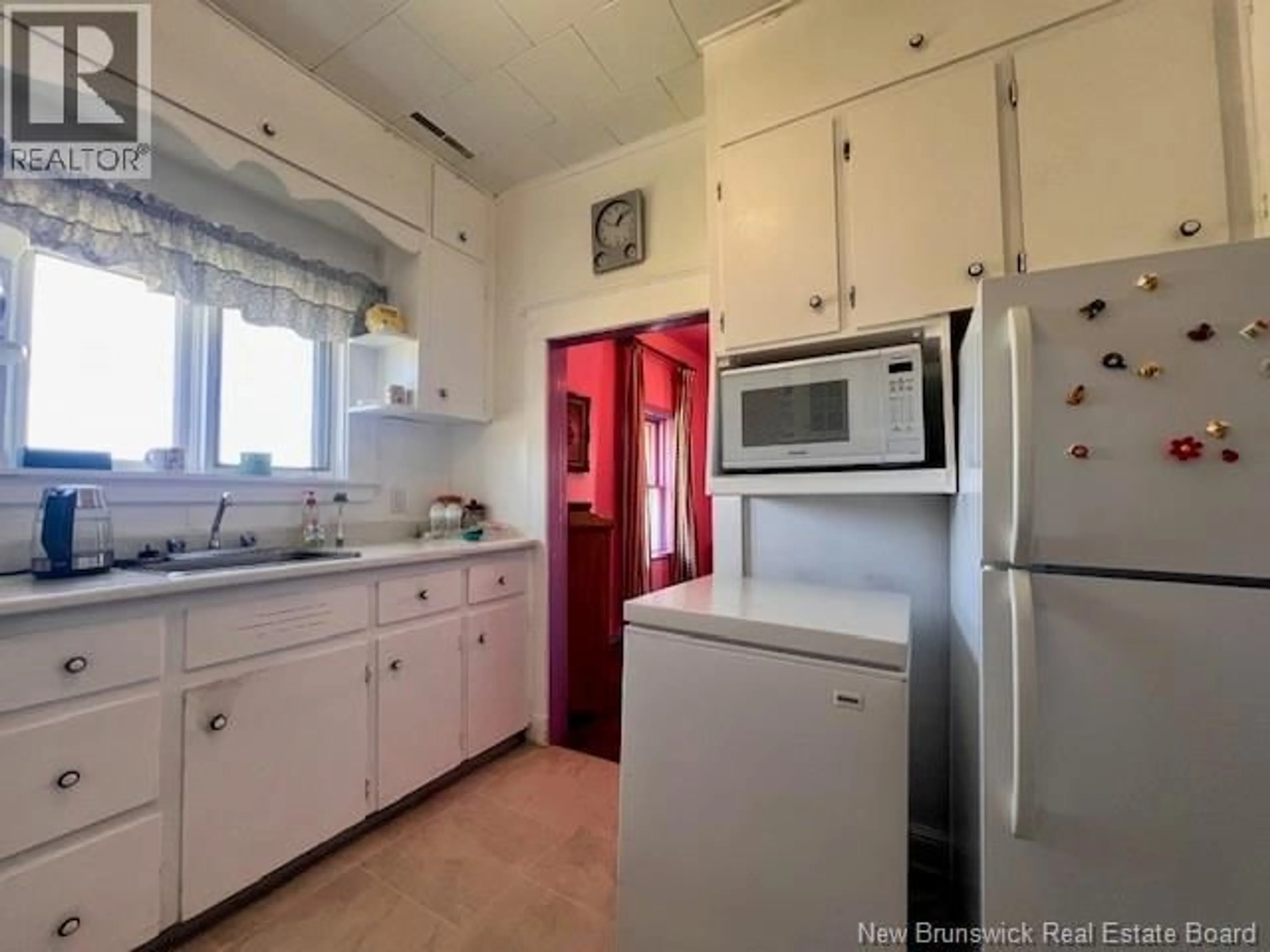 Standard kitchen, unknown for 442 ADELAIDE STREET, Dalhousie New Brunswick E8C1A8