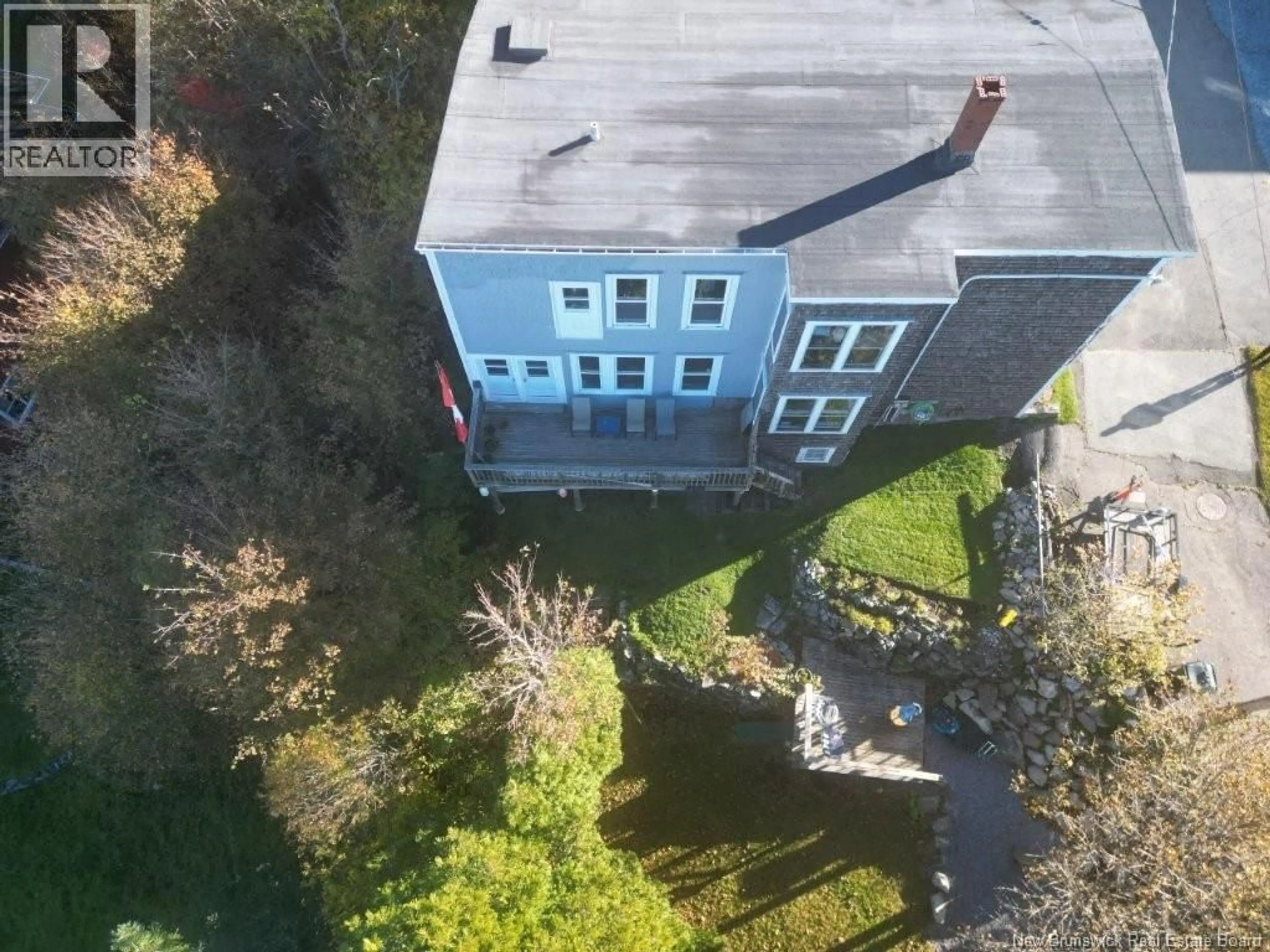A pic from outside/outdoor area/front of a property/back of a property/a pic from drone, building for 25-27 VICTORIA LANE, Saint John New Brunswick E2K1A1