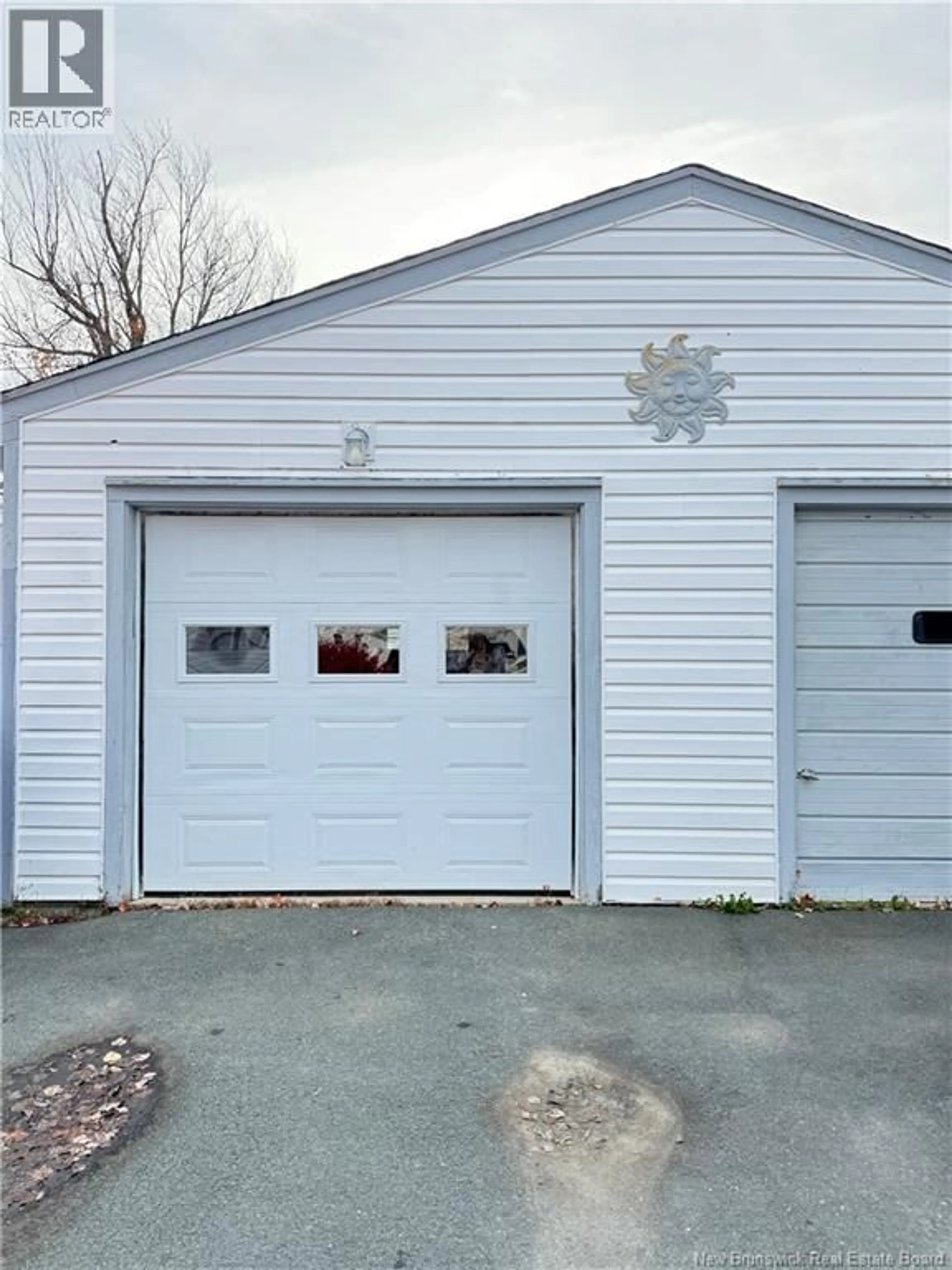 Indoor garage for 3 FARADAY, Saint Margarets New Brunswick E1N5B7