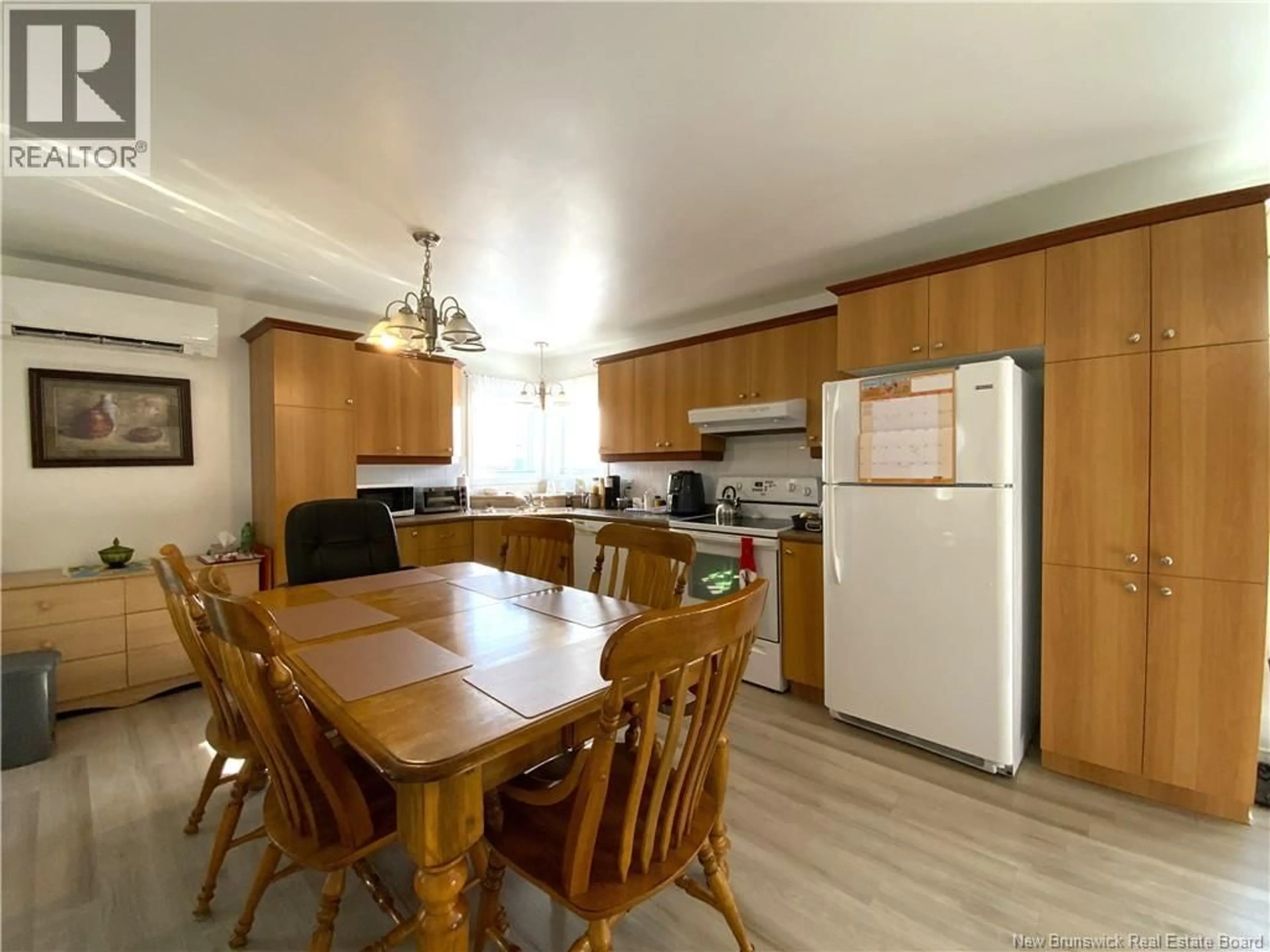 Standard kitchen, wood/laminate floor for 7 LAJOIE STREET, Saint-Basile New Brunswick E7C1E1