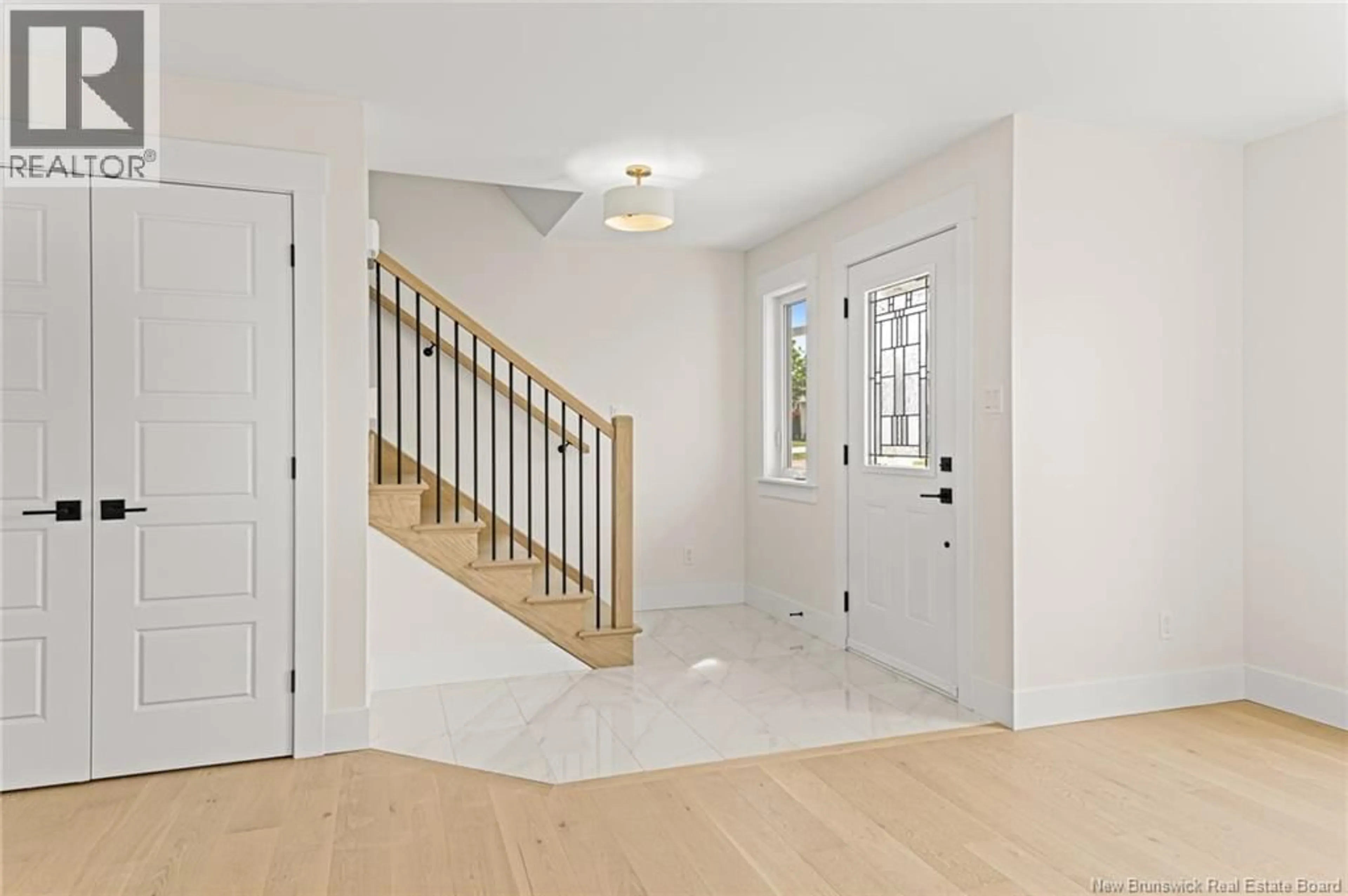 Indoor entryway for 118 BELFRY STREET, Moncton New Brunswick E1G6J3
