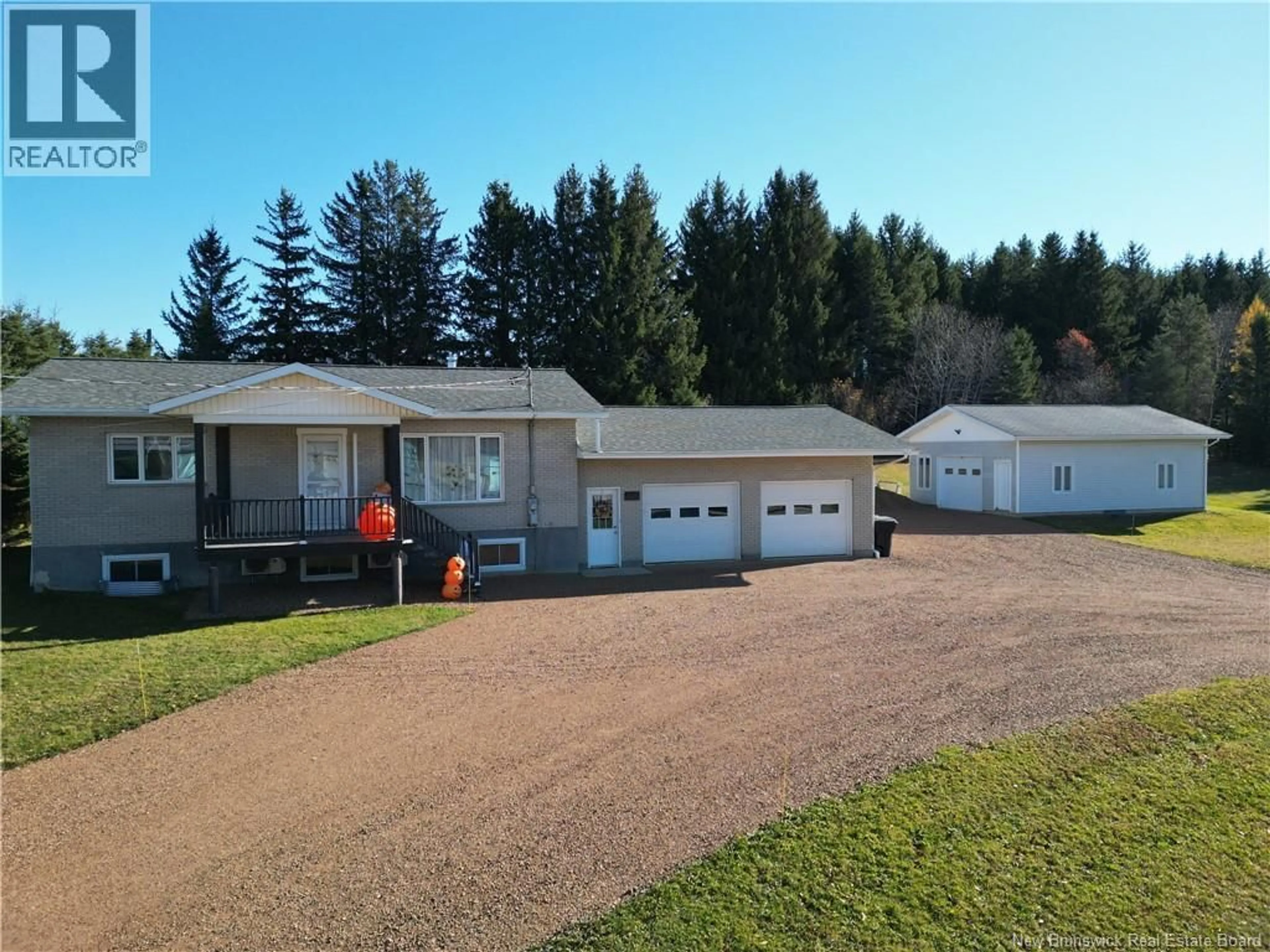 A pic from outside/outdoor area/front of a property/back of a property/a pic from drone, street for 255 ROUTE 255, Saint-André New Brunswick E3Y3N7