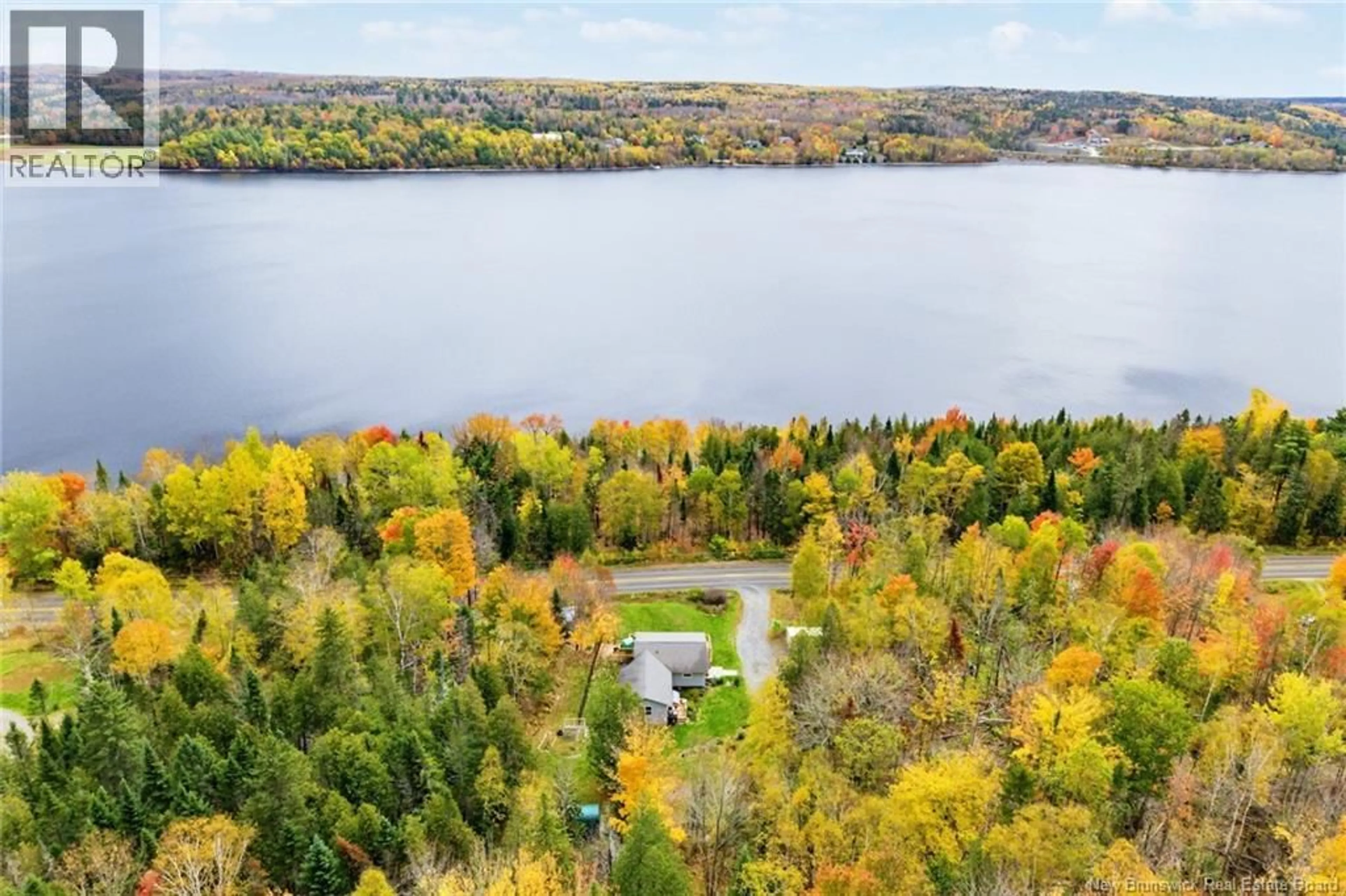 A pic from outside/outdoor area/front of a property/back of a property/a pic from drone, water/lake/river/ocean view for 1866 ROUTE 105, Mactaquac New Brunswick E6L1C5