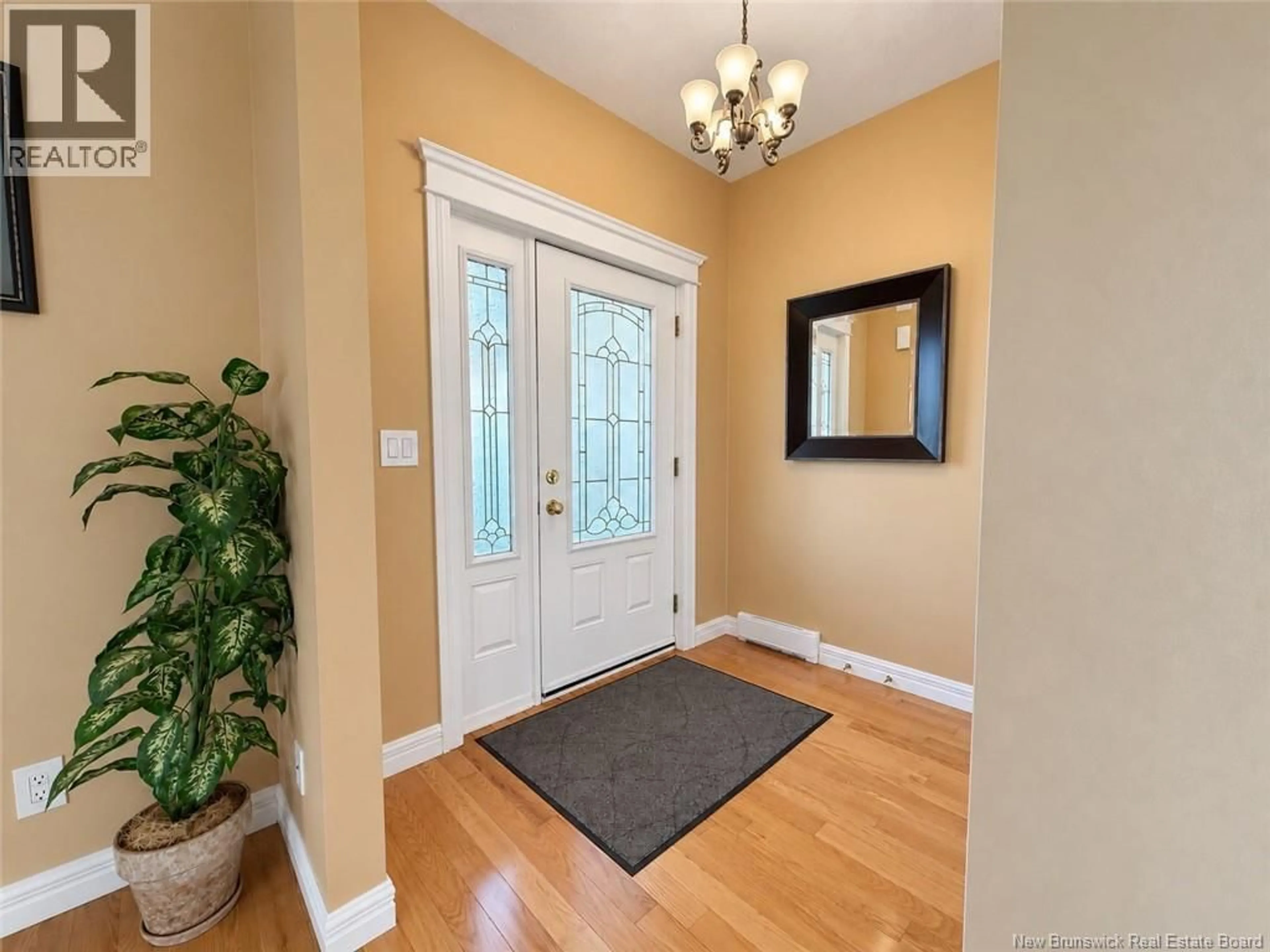 Indoor entryway for 12 RIDGEWOOD DRIVE, Sackville New Brunswick E4L4T7