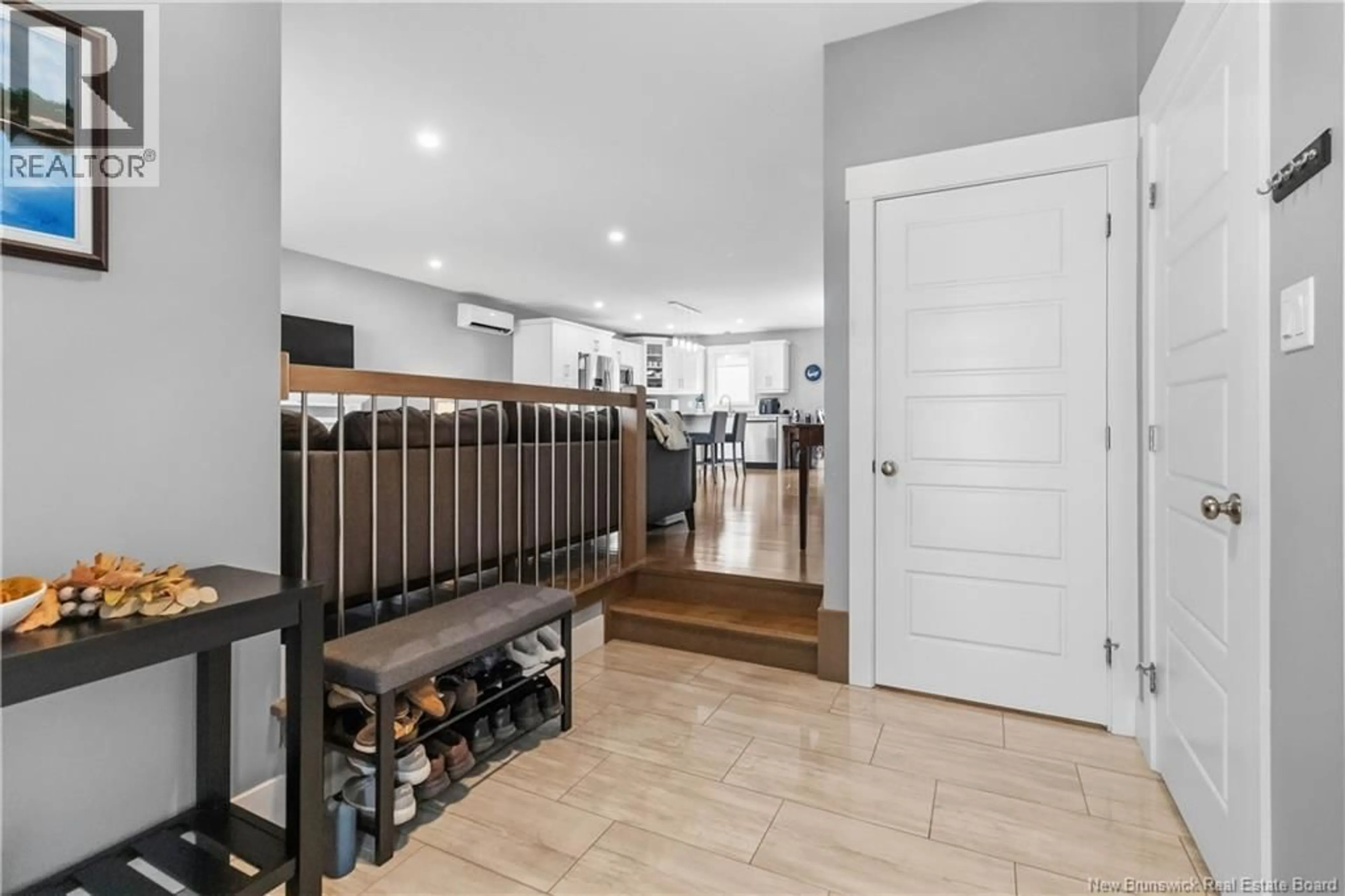Indoor entryway for 70 SATARA DRIVE, Moncton New Brunswick E1G6A6
