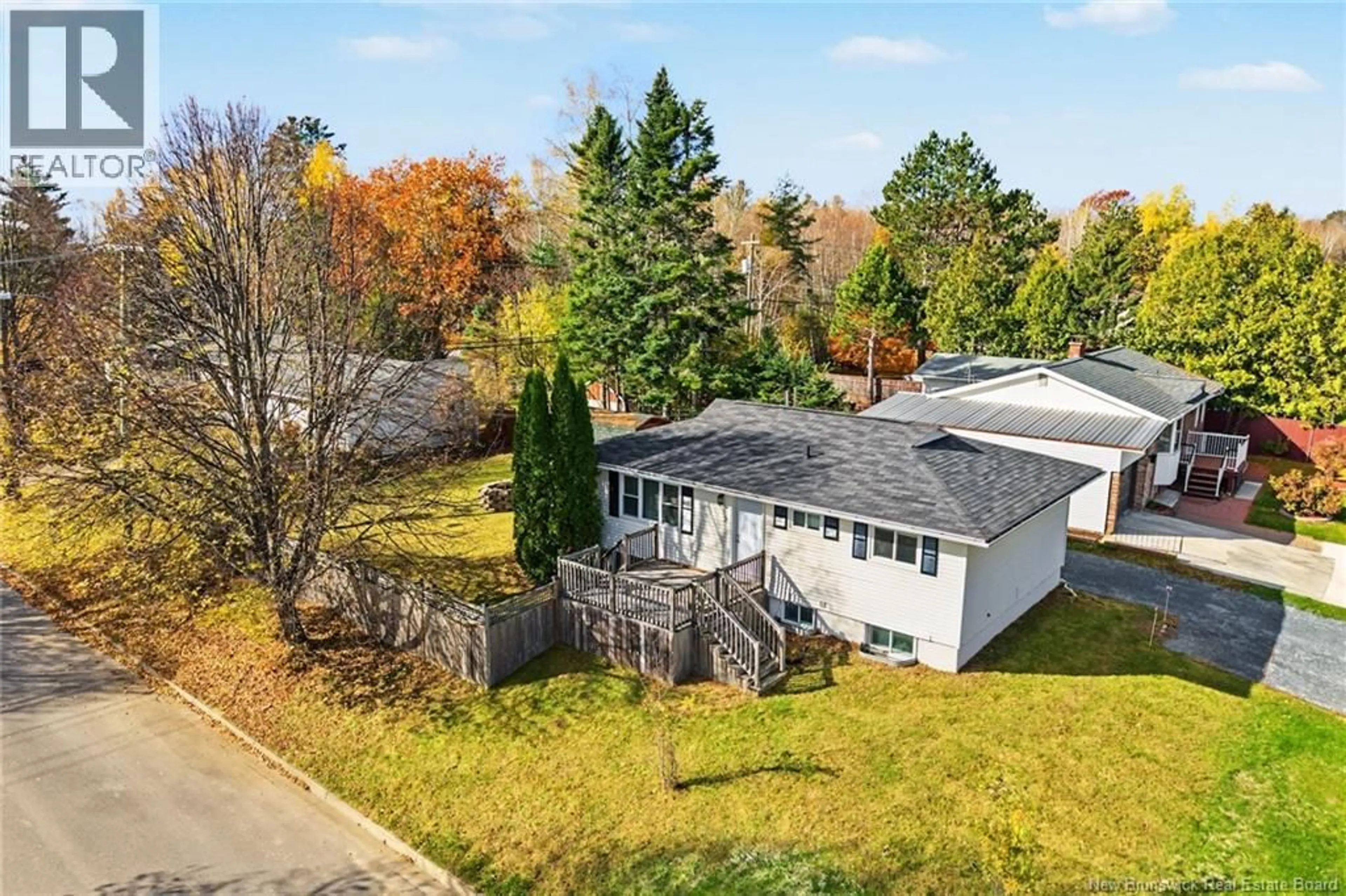A pic from outside/outdoor area/front of a property/back of a property/a pic from drone, street for 2 MCINNIS COURT, Fredericton New Brunswick E3A4G9