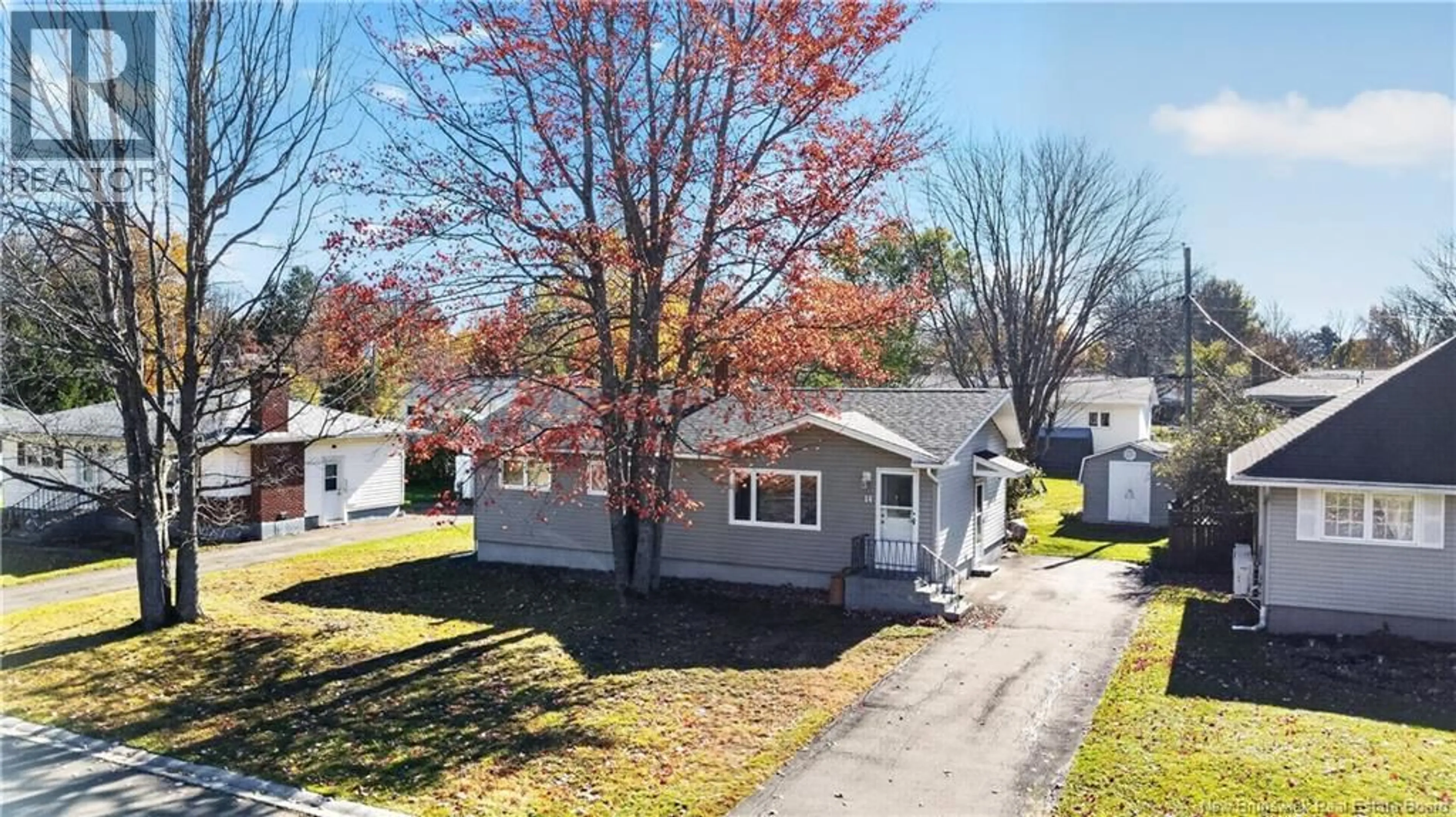 A pic from outside/outdoor area/front of a property/back of a property/a pic from drone, street for 114 TRAYNOR STREET, Riverview New Brunswick E1B3B2