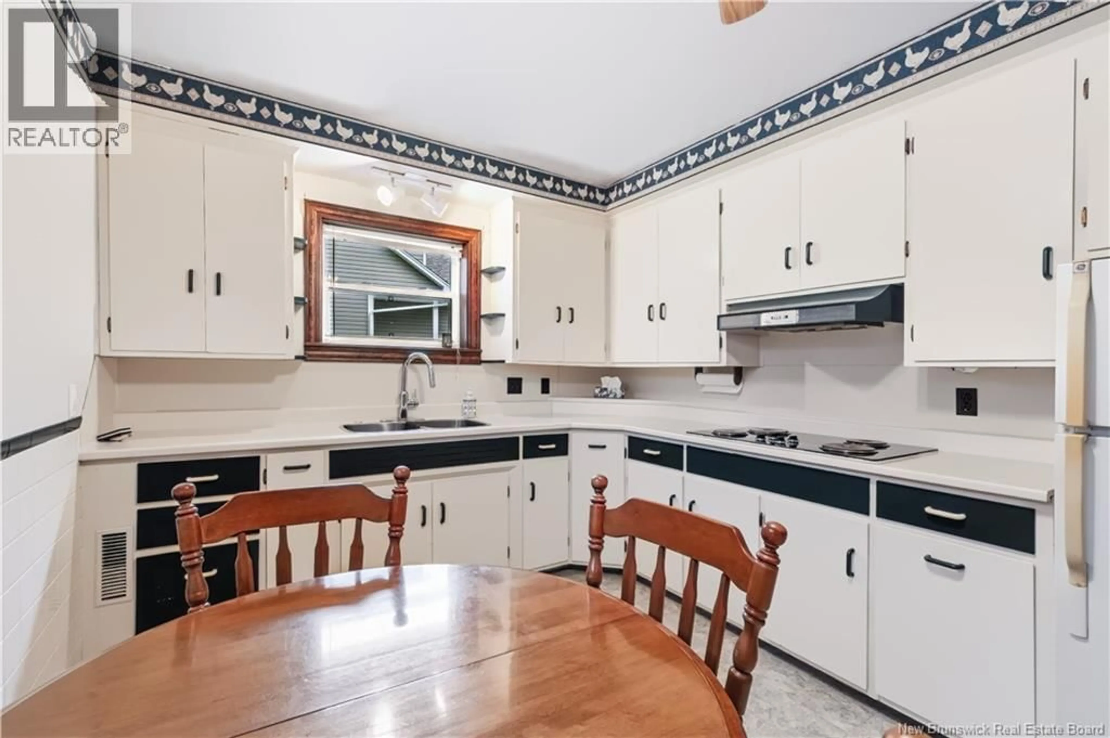 Unknown for 307 DAYTON COURT, Fredericton New Brunswick E3A3G3