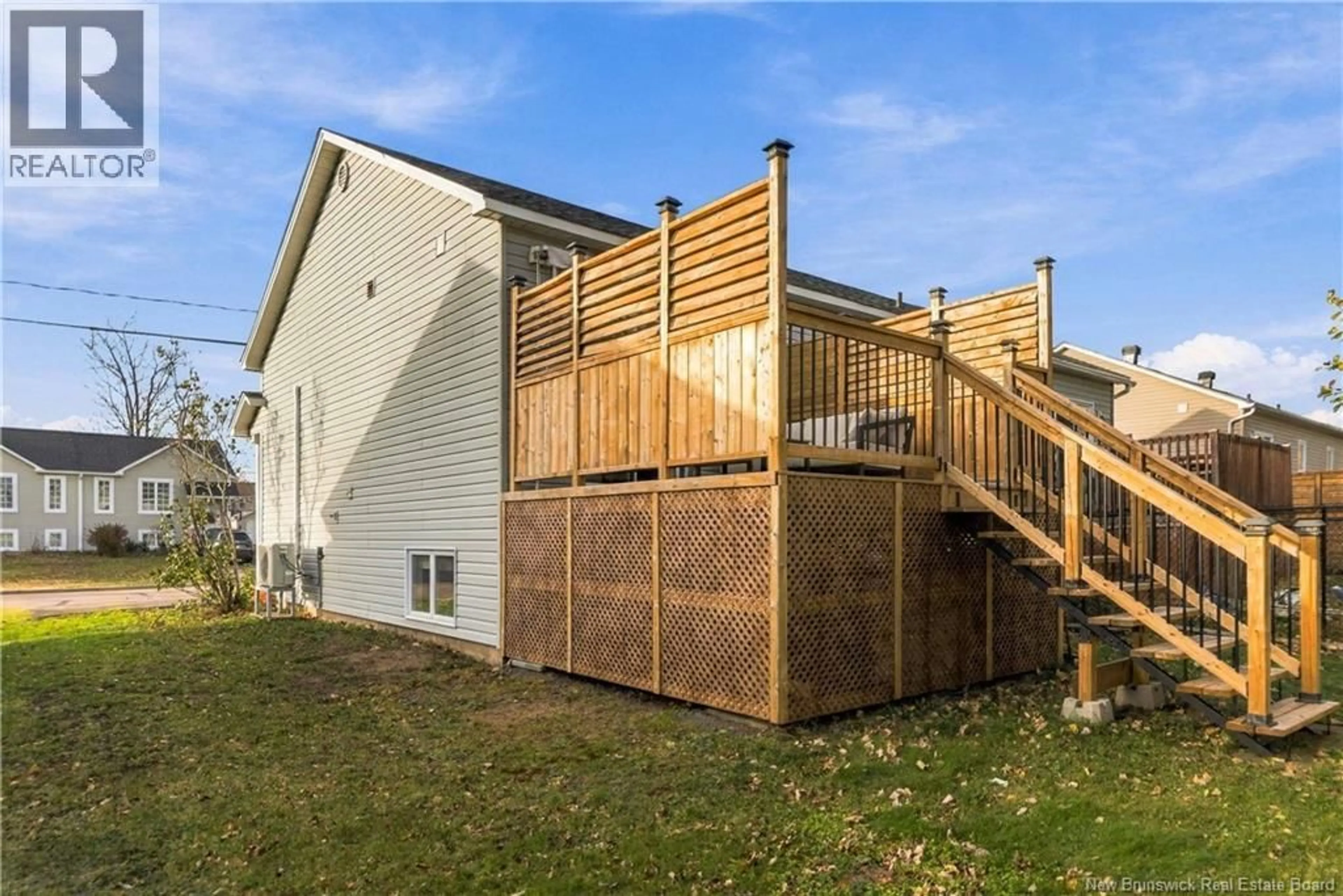 Patio, building for 98 MOUNT PLEASANT, Moncton New Brunswick E1G5J2