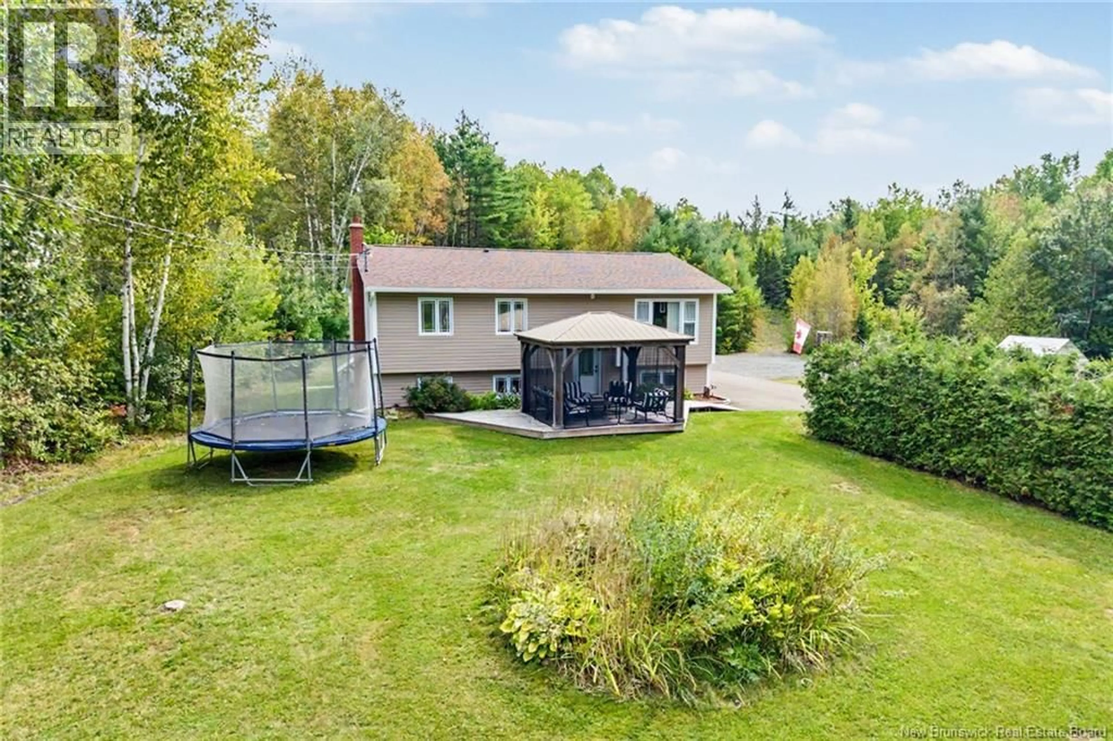 A pic from outside/outdoor area/front of a property/back of a property/a pic from drone, water/lake/river/ocean view for 129 CHRISTOPHER DRIVE, Burton New Brunswick E2V3H3