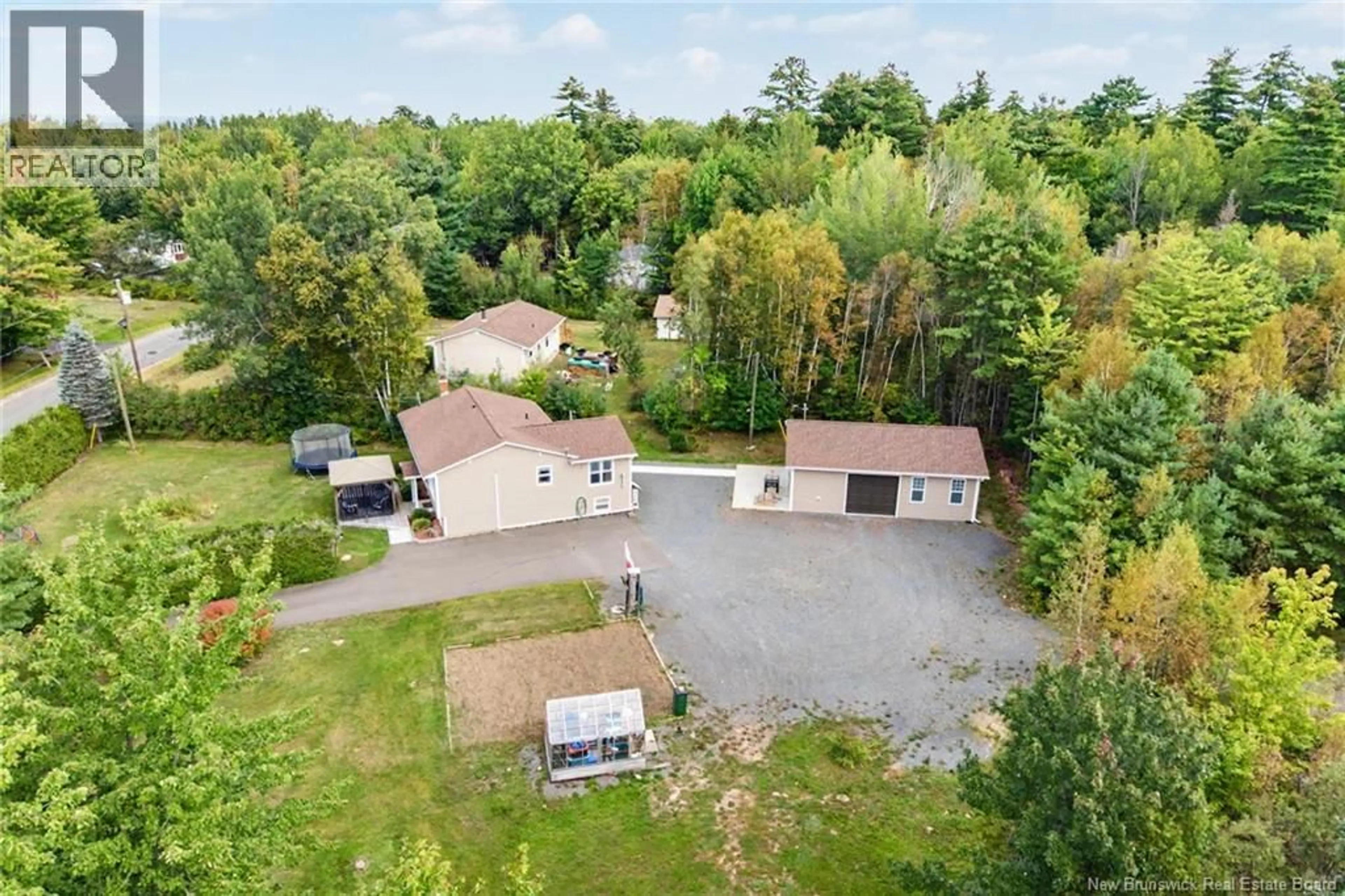 A pic from outside/outdoor area/front of a property/back of a property/a pic from drone, unknown for 129 CHRISTOPHER DRIVE, Burton New Brunswick E2V3H3