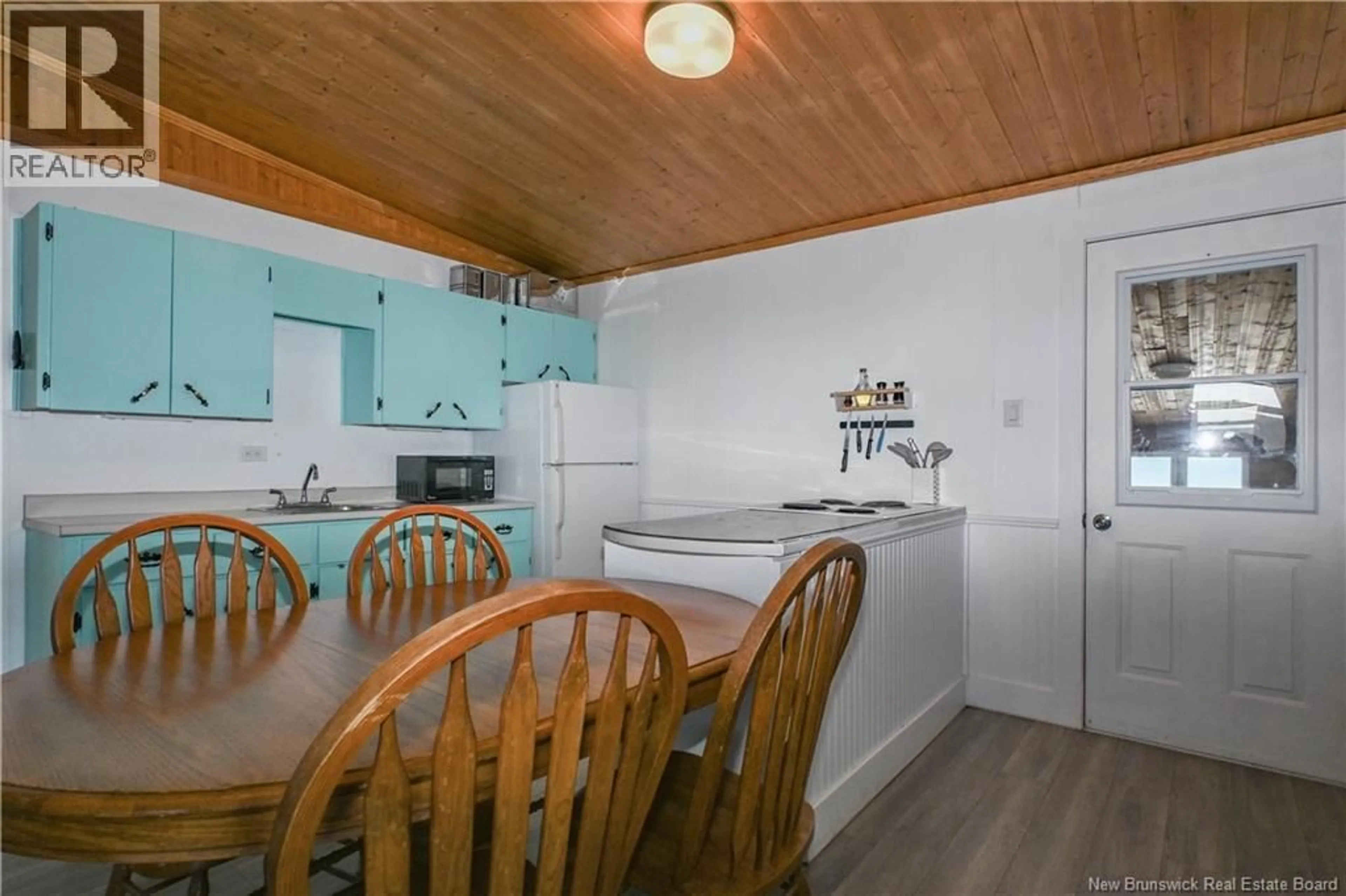 Standard kitchen, wood/laminate floor for 55 POINTE-À-RICHARD LANE, Pointe-Brûlée New Brunswick E8S2V8