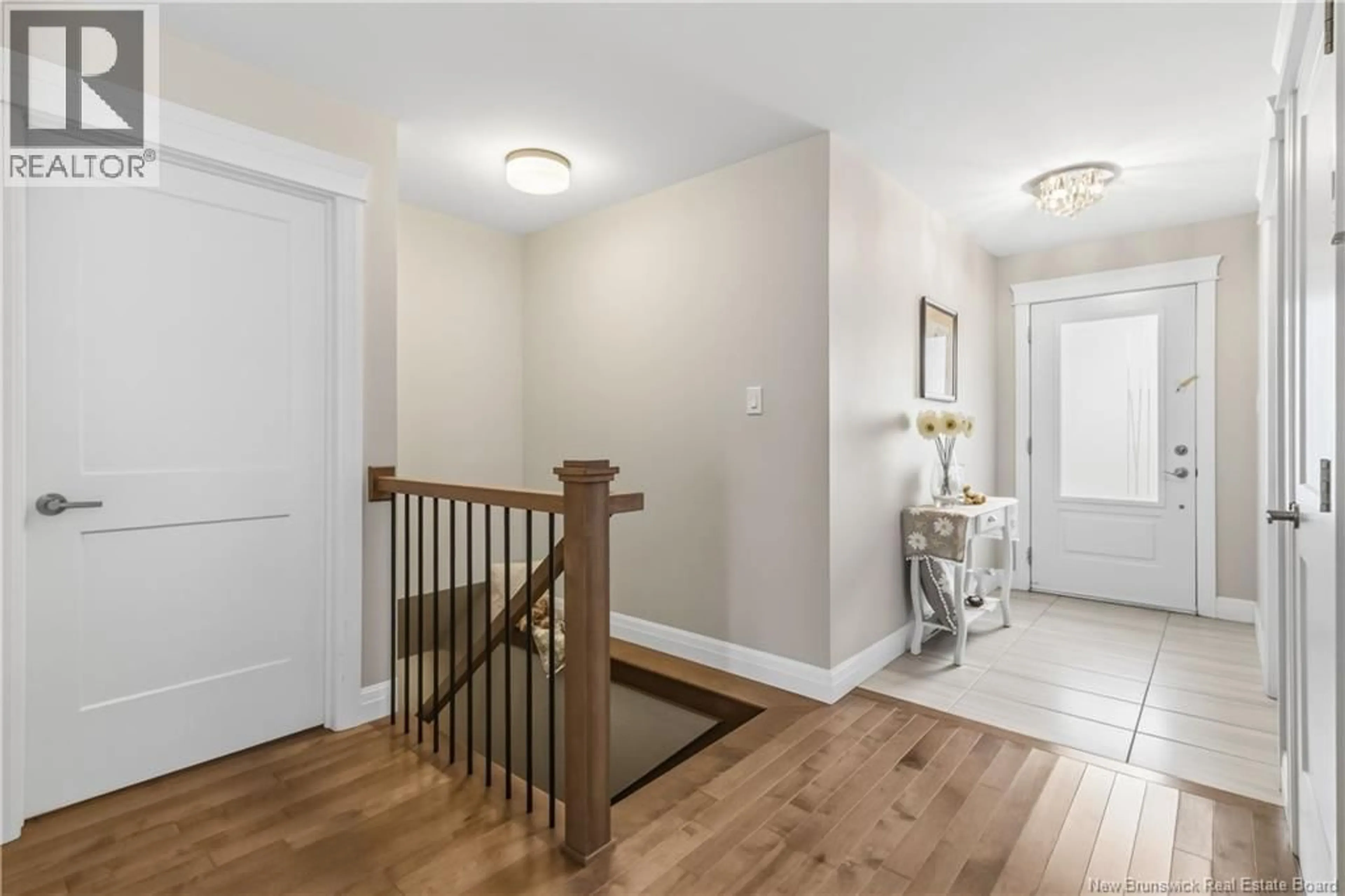 Indoor entryway for 43 DELPECH COURT, Moncton New Brunswick E1G1X7