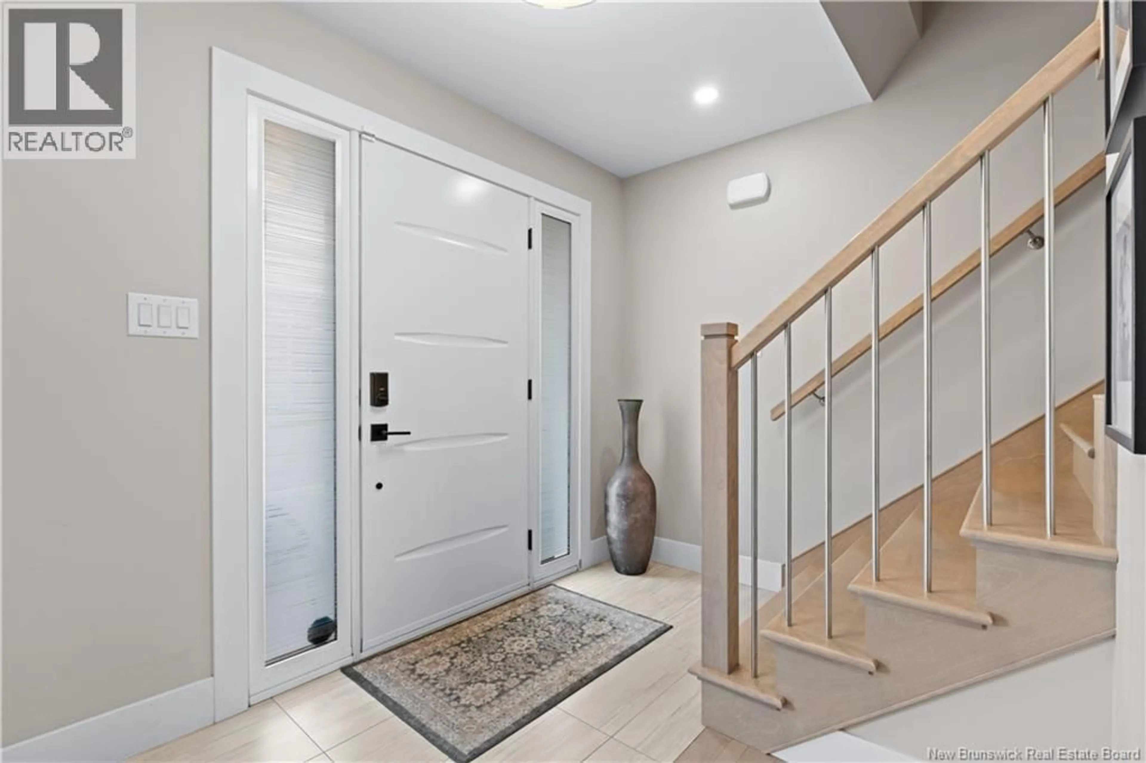 Indoor entryway for 35 AMITY, Moncton New Brunswick E1G0S4