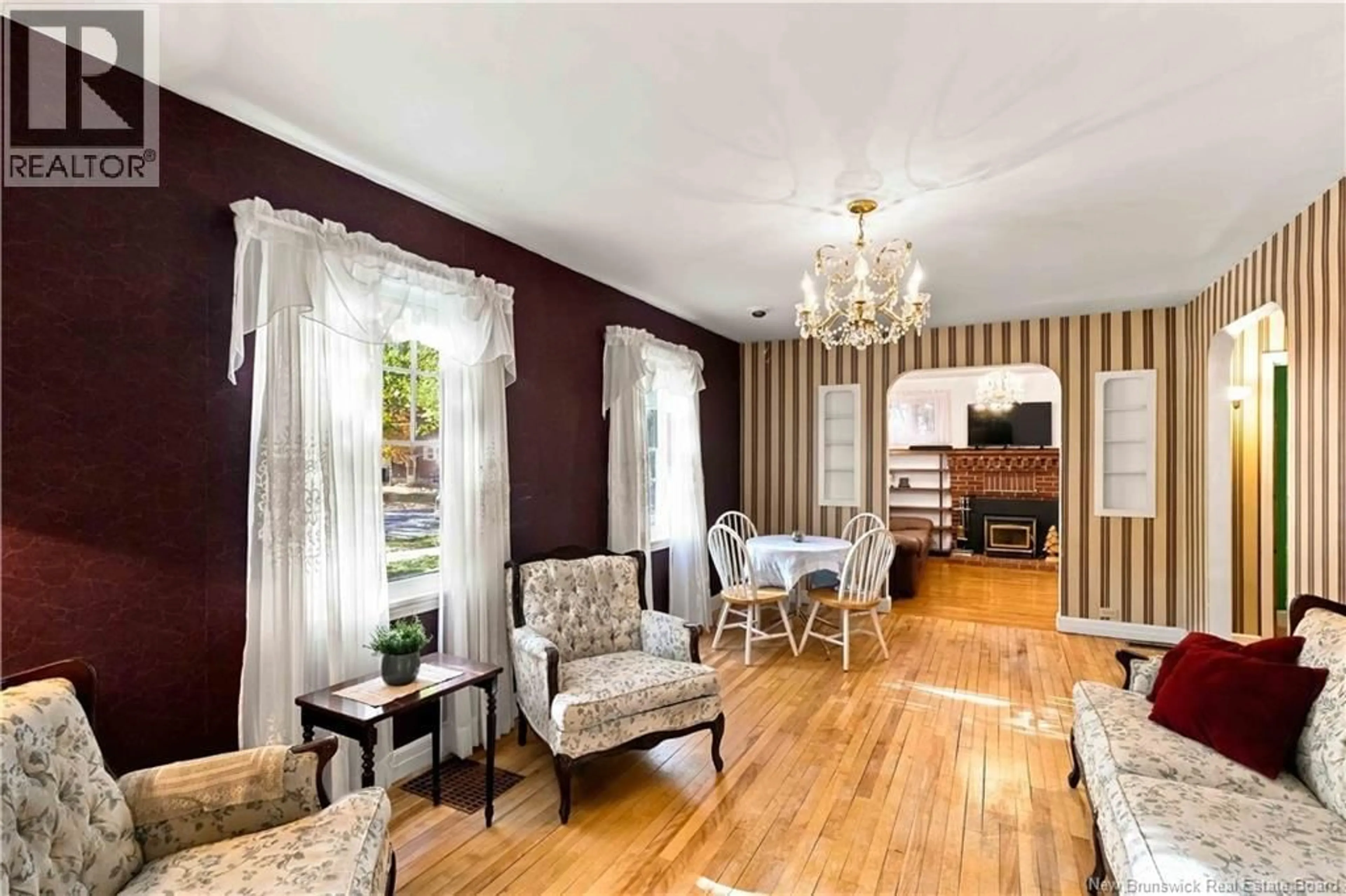 Dining room, wood/laminate floor for 215 PARKHURST DRIVE, Fredericton New Brunswick E3B2J7