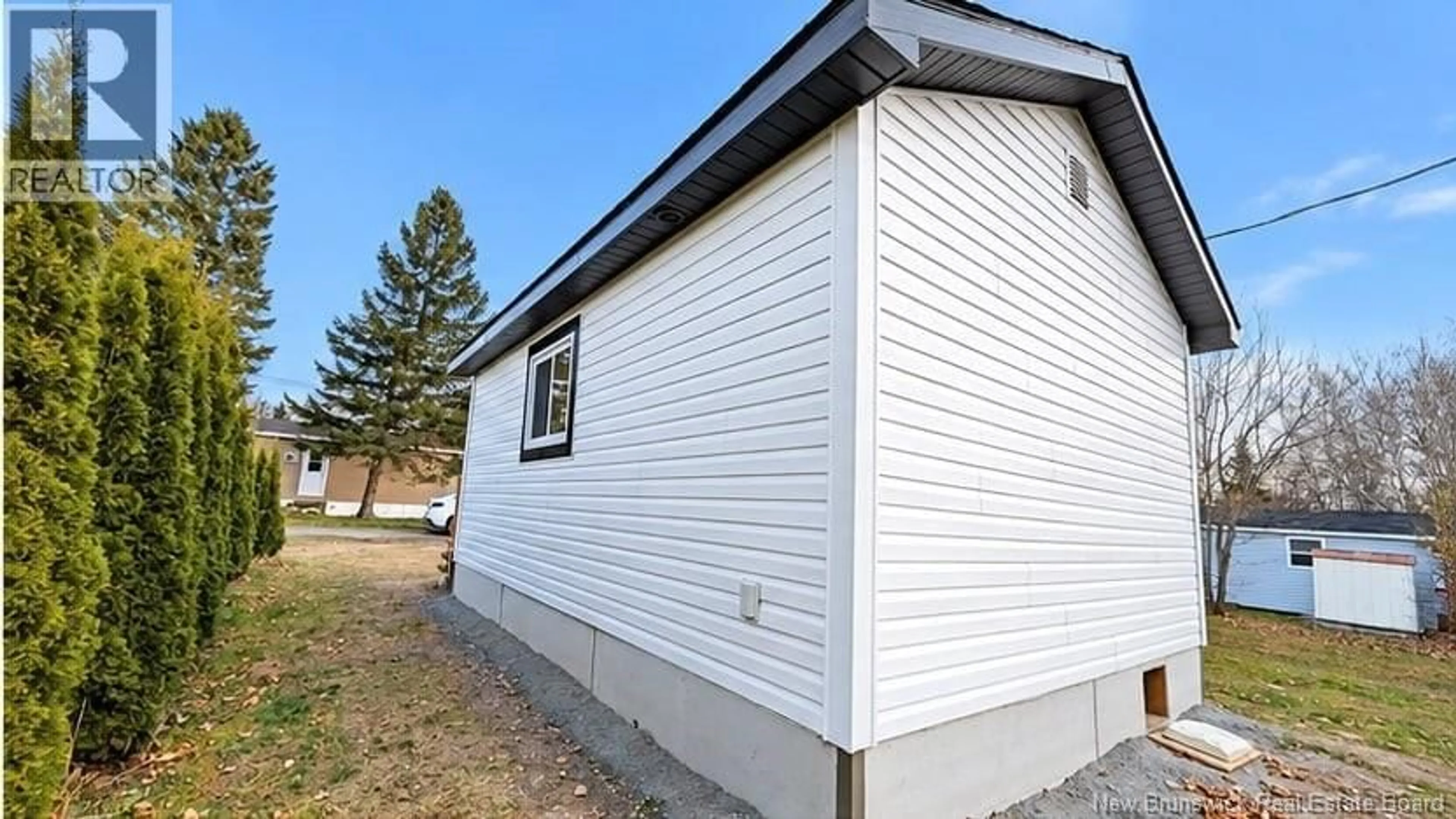 Shed for 229 POPLAR, Beresford New Brunswick E8K1E5