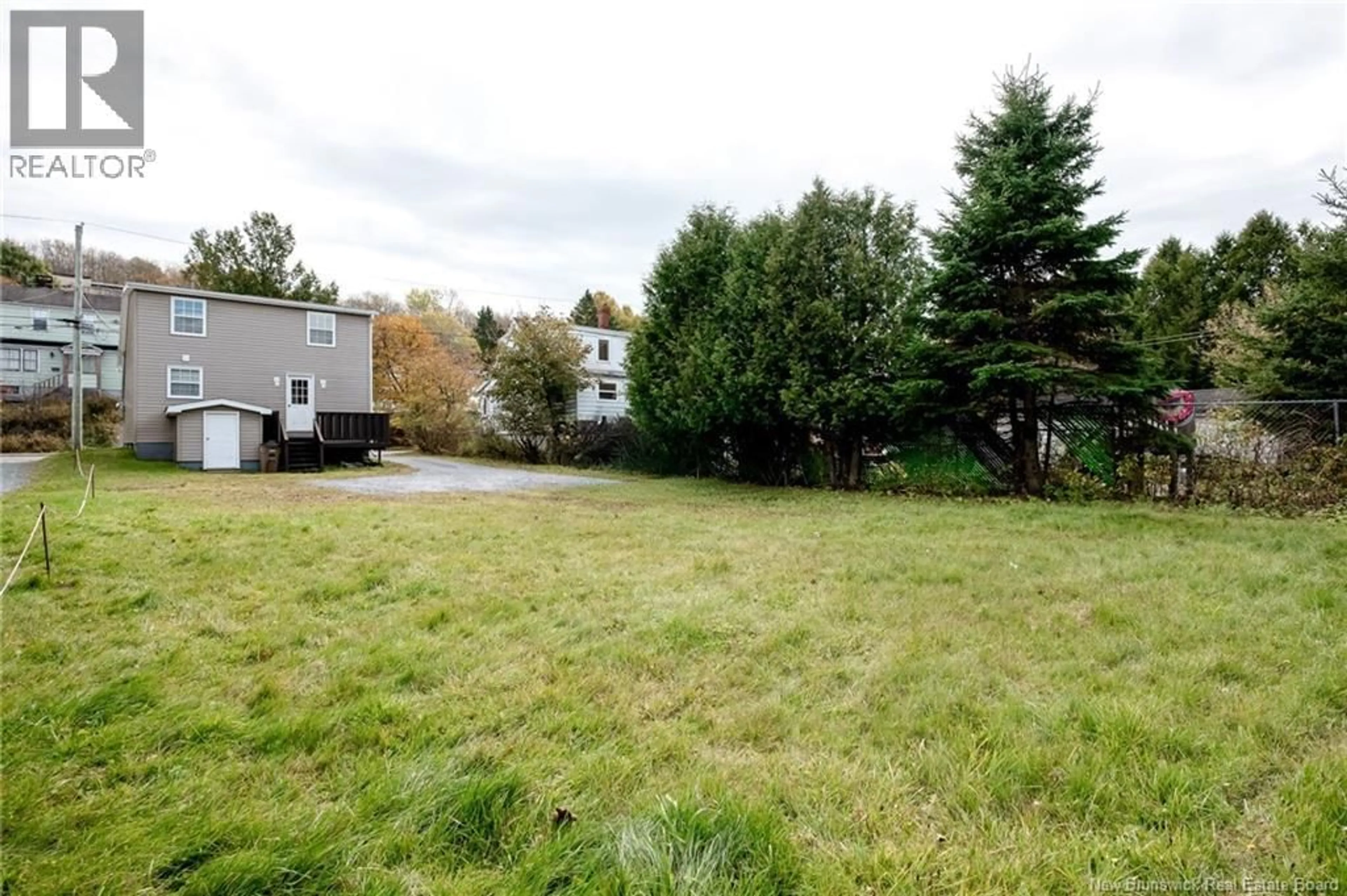 A pic from outside/outdoor area/front of a property/back of a property/a pic from drone, unknown for 75 PARKS STREET EXTENSION, Saint John New Brunswick E2E2T5