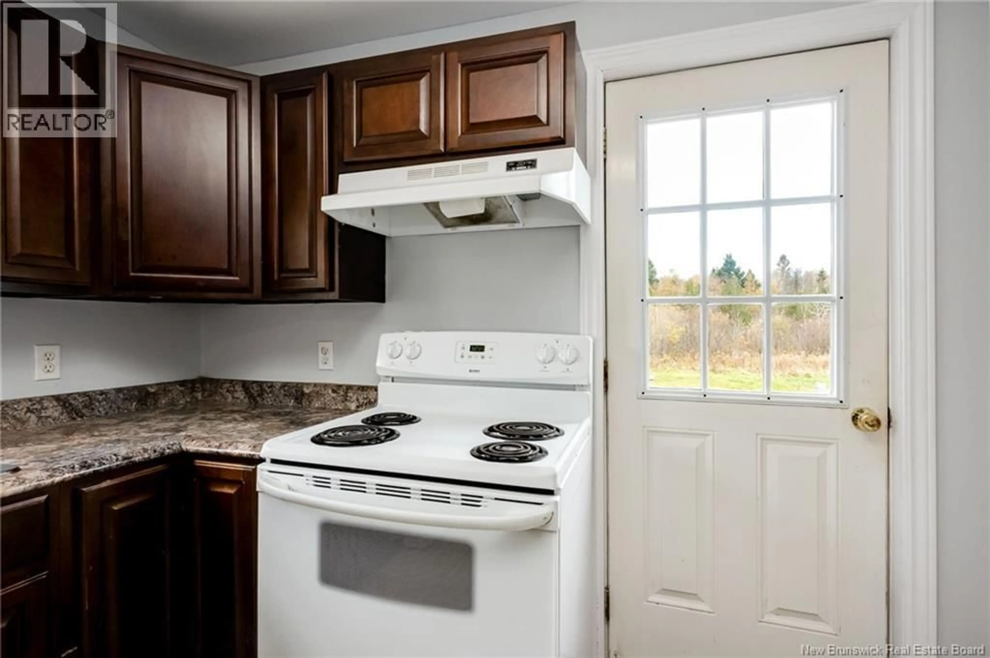 Standard kitchen, unknown for 75 PARKS STREET EXTENSION, Saint John New Brunswick E2E2T5