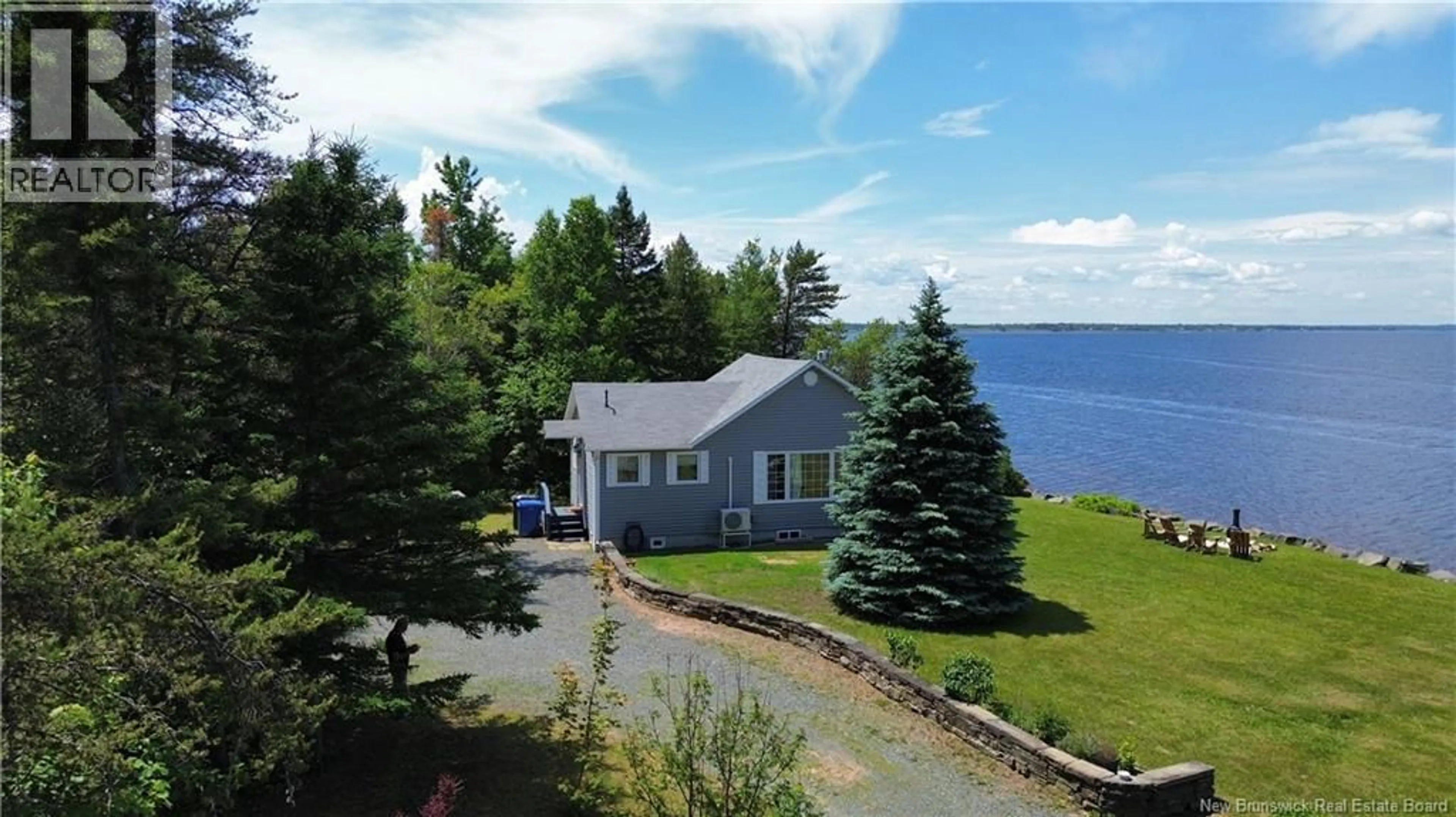 A pic from outside/outdoor area/front of a property/back of a property/a pic from drone, water/lake/river/ocean view for 40 FRONT STREET, Bay Du Vin New Brunswick E1N5K1