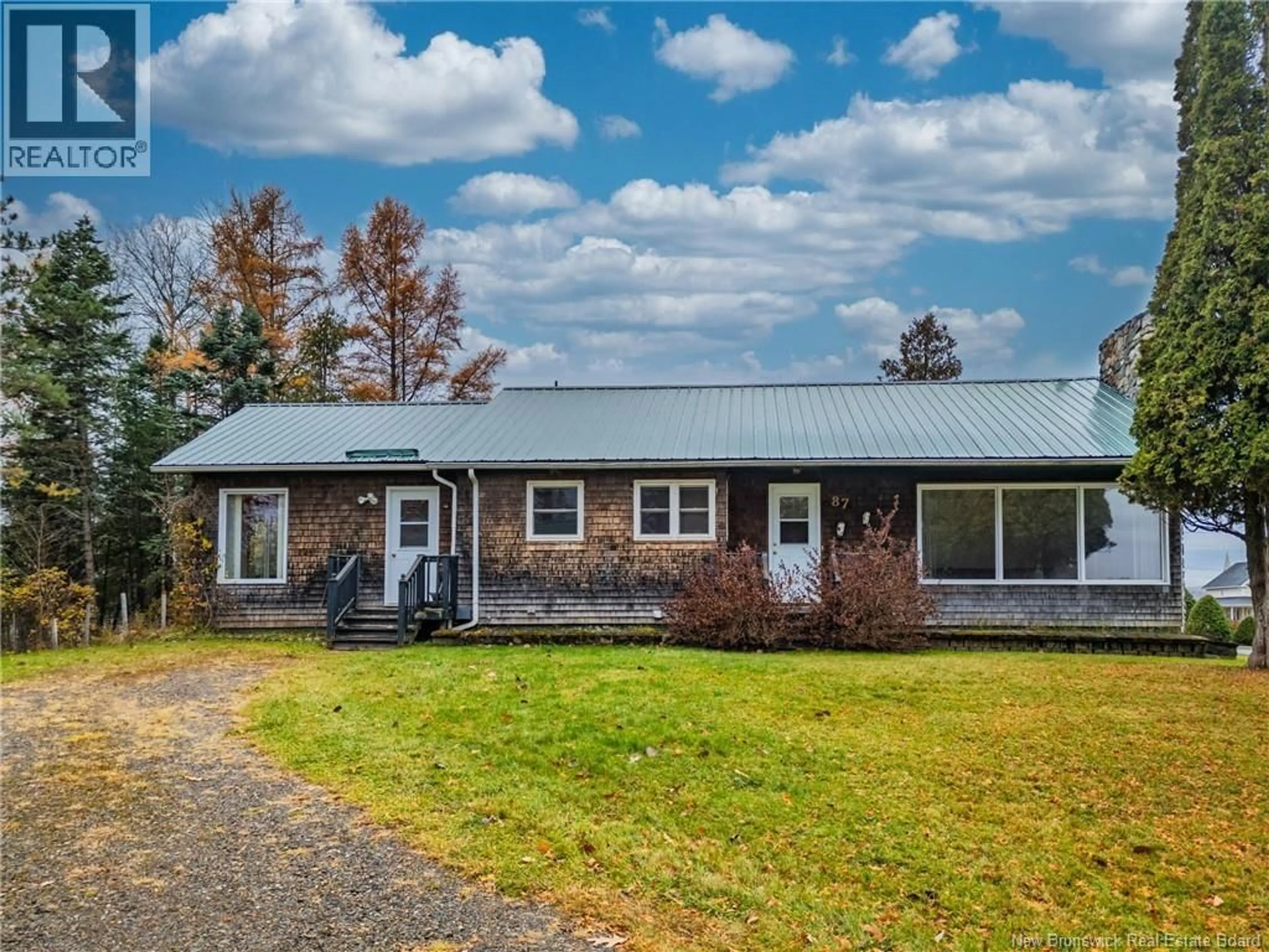 Home with vinyl exterior material, unknown for 87 FRASER STREET, Plaster Rock New Brunswick E7G1R9