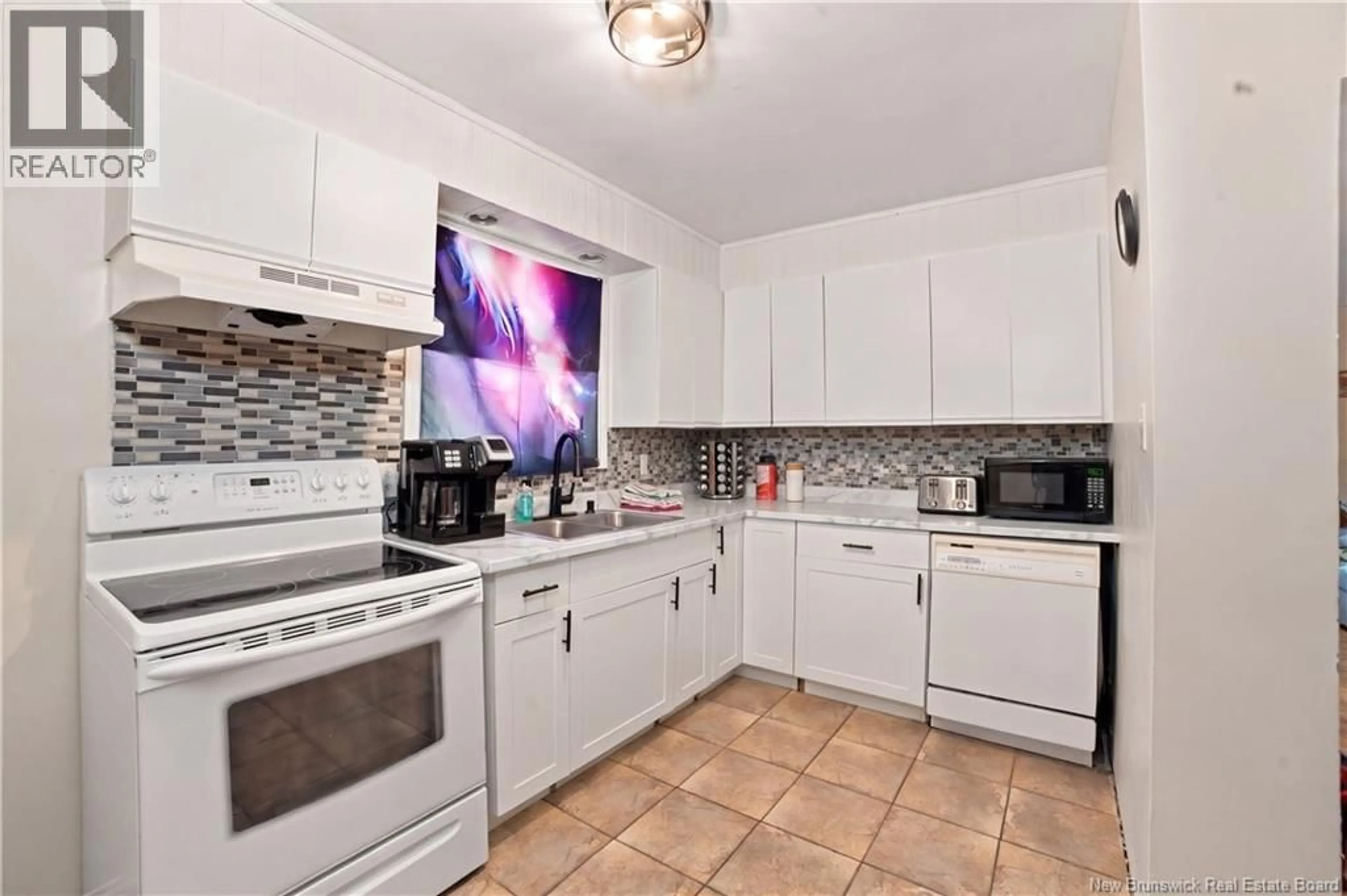 Standard kitchen, ceramic/tile floor for 258 JONES STREET, Moncton New Brunswick E1C6K6