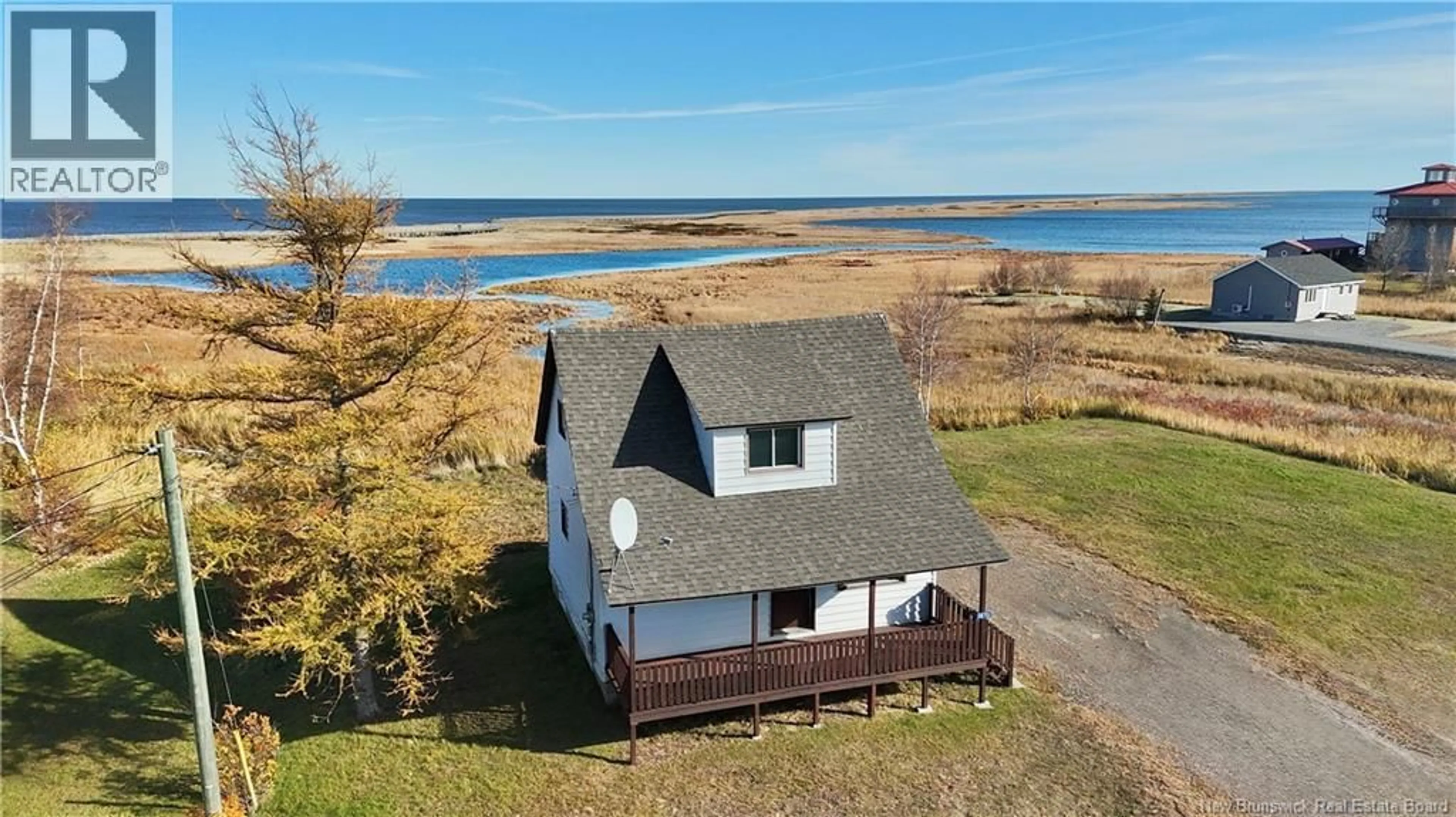 A pic from outside/outdoor area/front of a property/back of a property/a pic from drone, water/lake/river/ocean view for 1870 ROUTE 475, Saint-Edouard-De-Kent New Brunswick E4S4W9