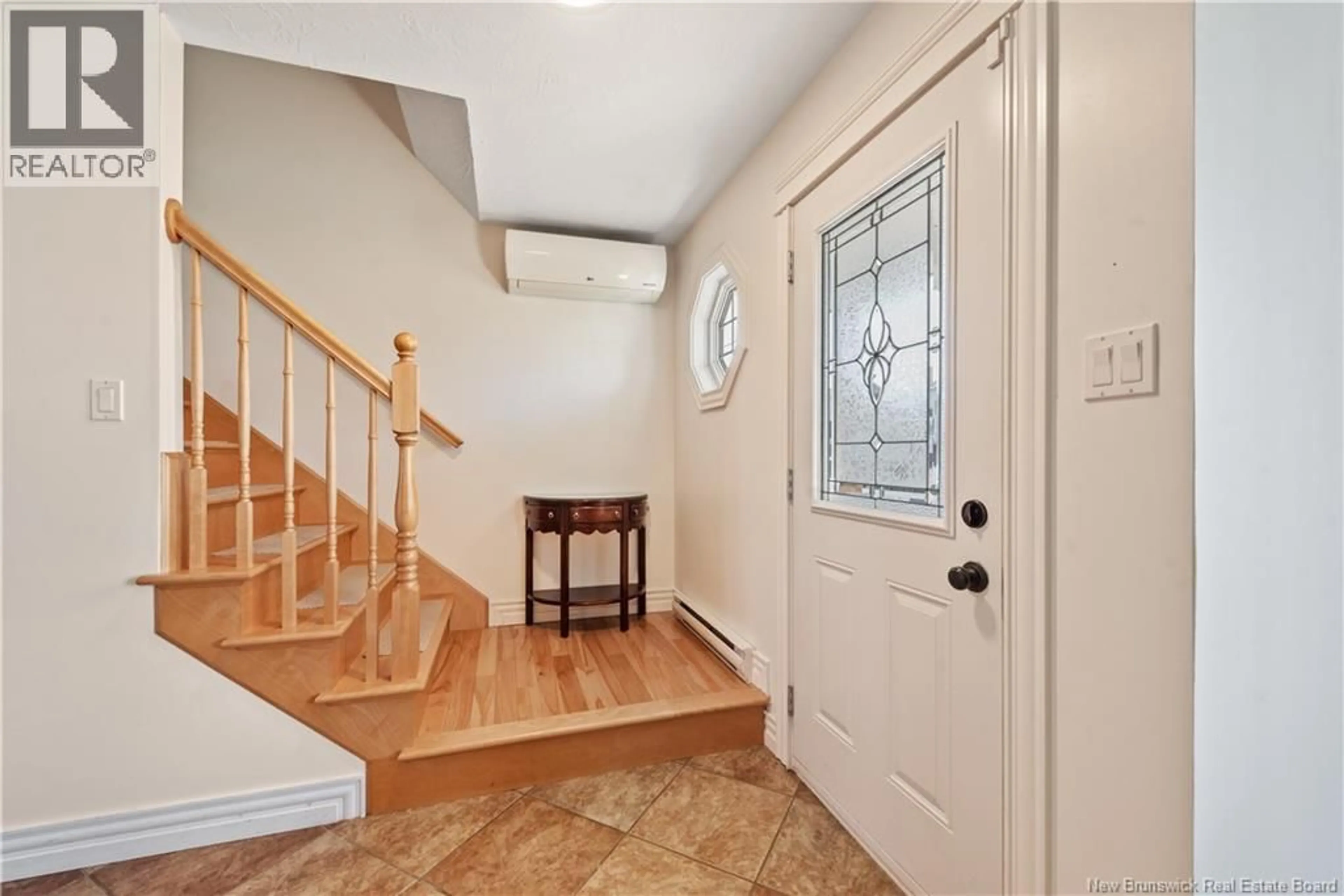 Indoor entryway for 10 DALTON STREET, Riverview New Brunswick E1B0G7
