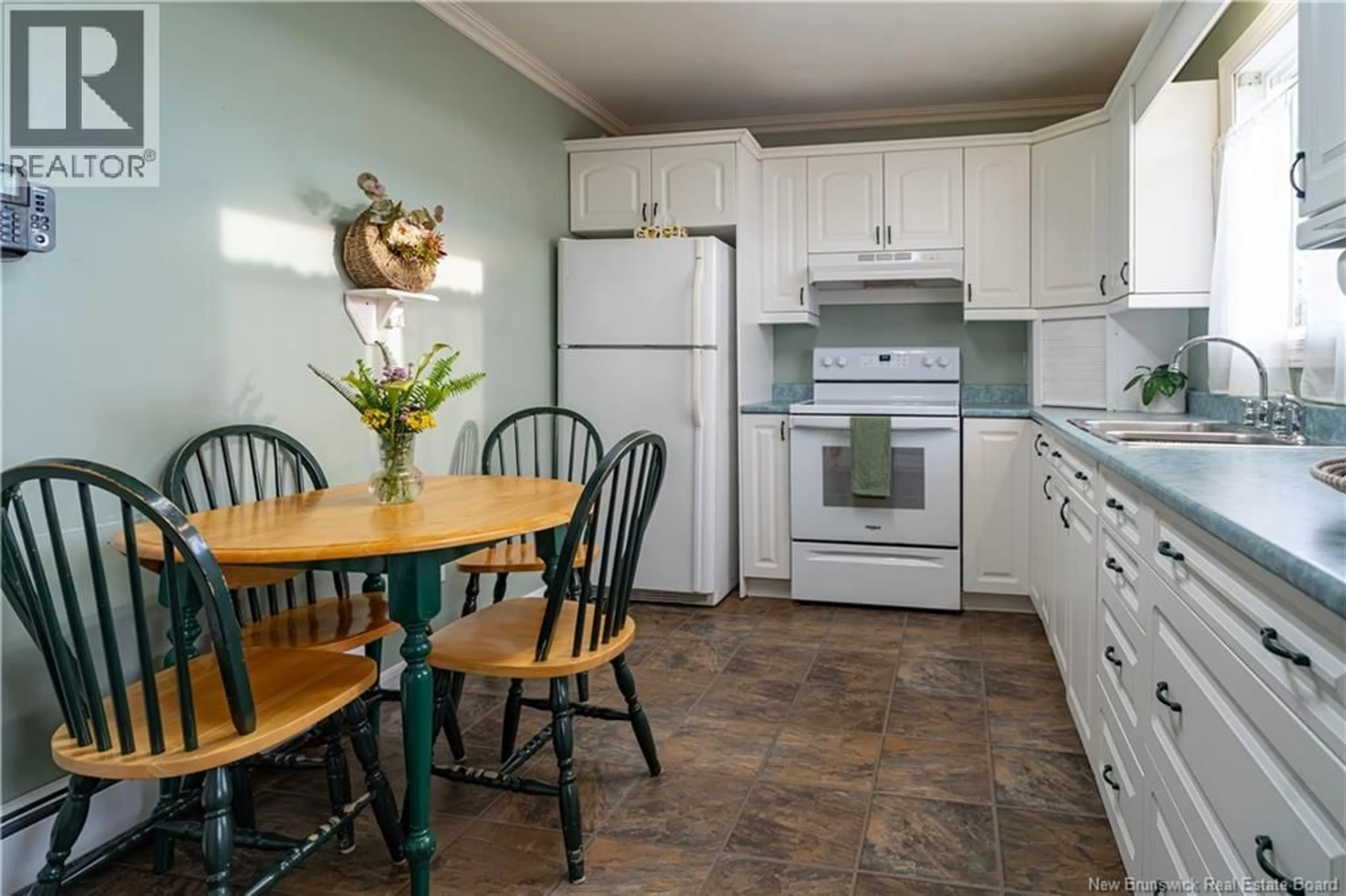 Standard kitchen, ceramic/tile floor for 48 BELGRAVE STREET, Saint John New Brunswick E2J1C8