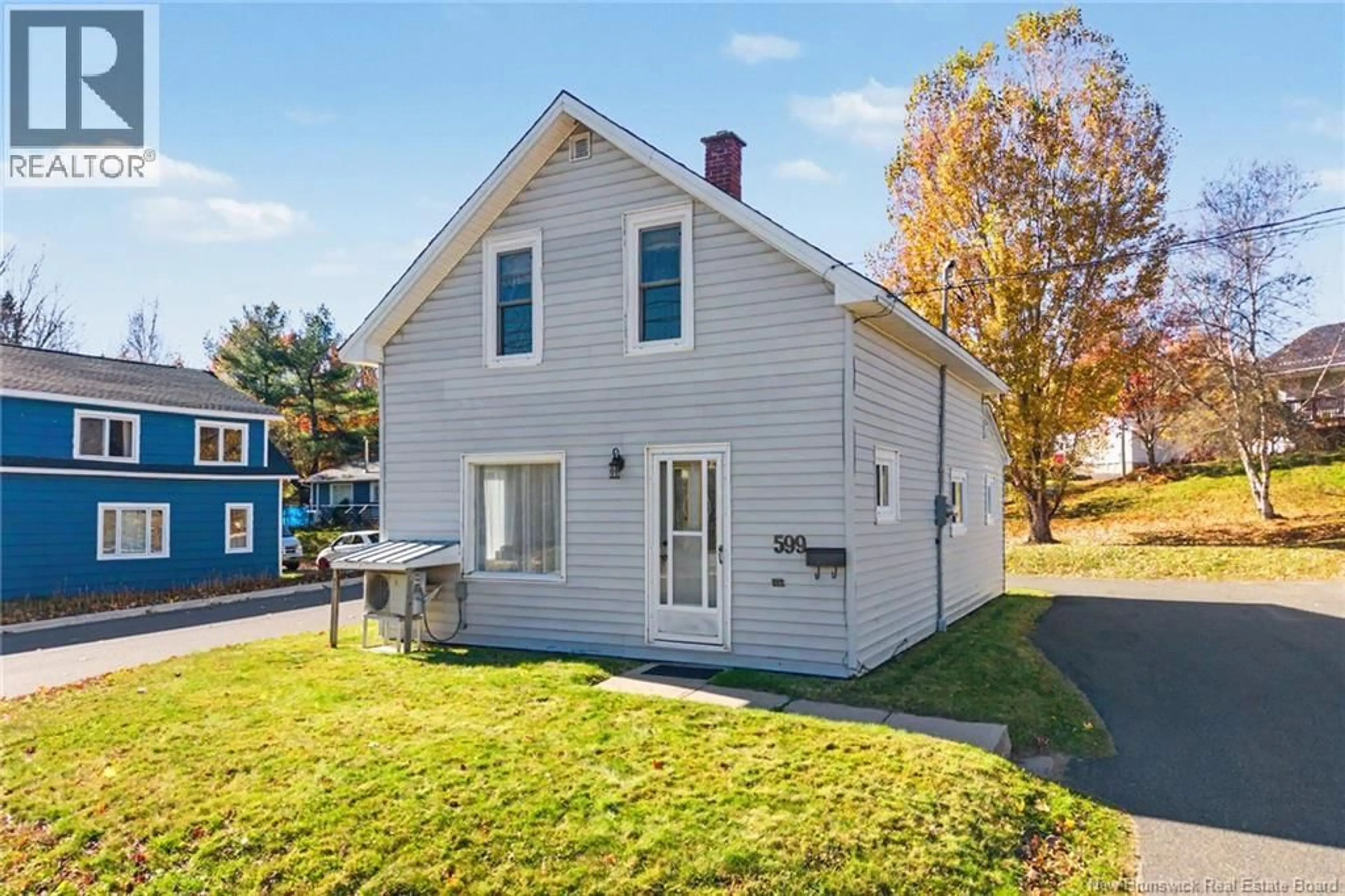 Home with vinyl exterior material, street for 599 CANADA STREET, Fredericton New Brunswick E3A4A9