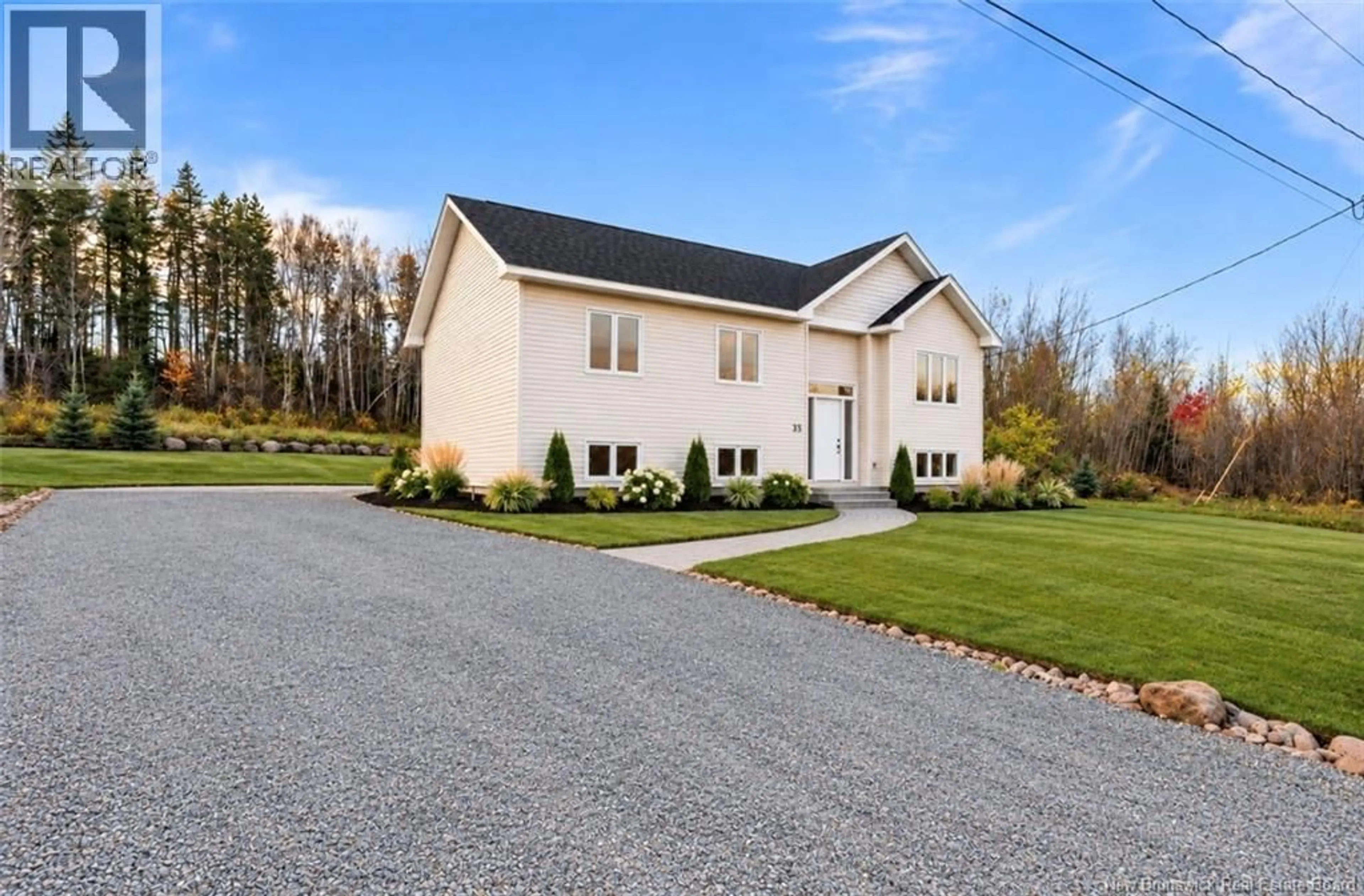 Home with vinyl exterior material, street for 33 DENIS AVENUE, Saint-Antoine New Brunswick E4V0E6