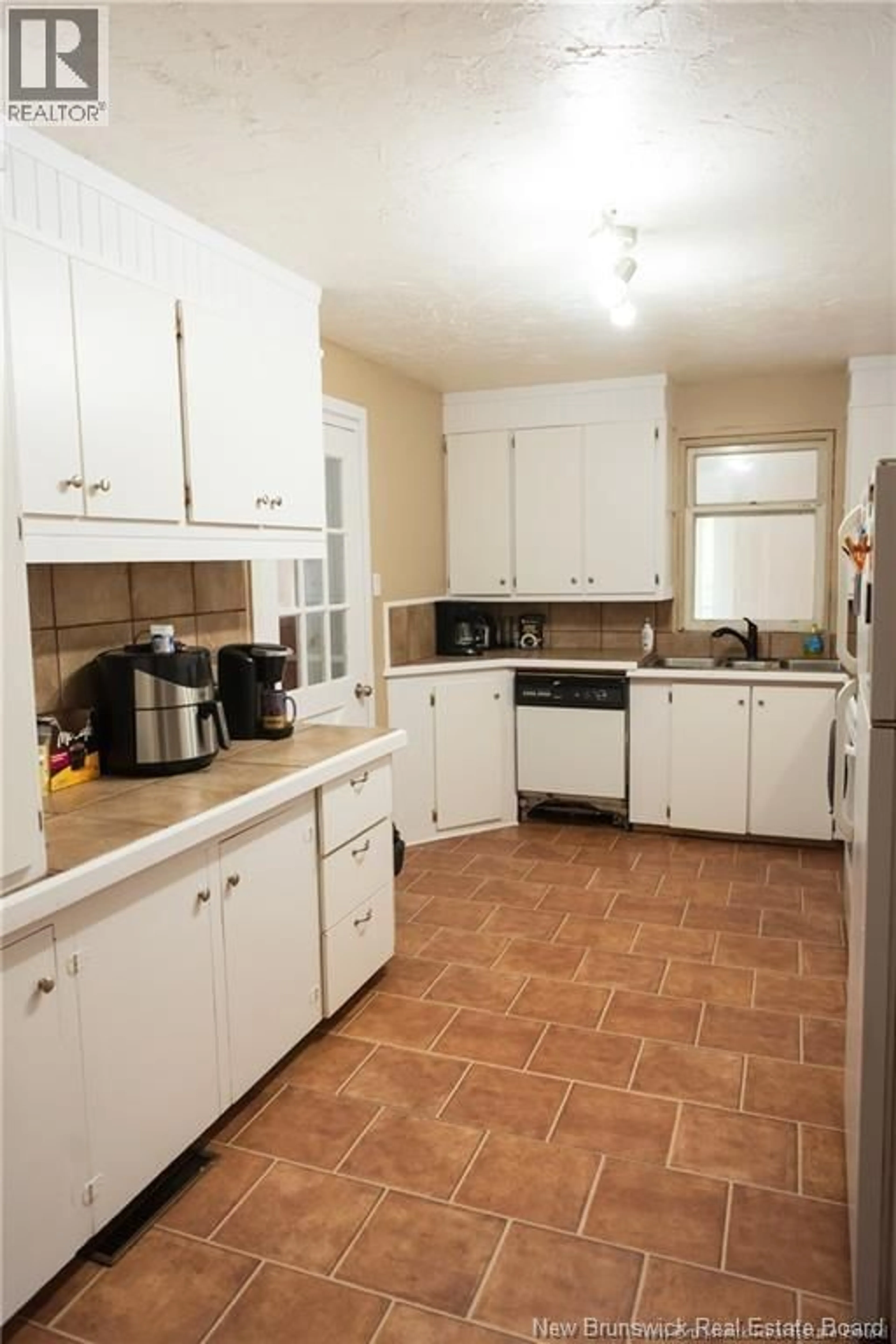 Standard kitchen, ceramic/tile floor for 8171 ROUTE 313, Sainte-Cécile New Brunswick E8T1W6