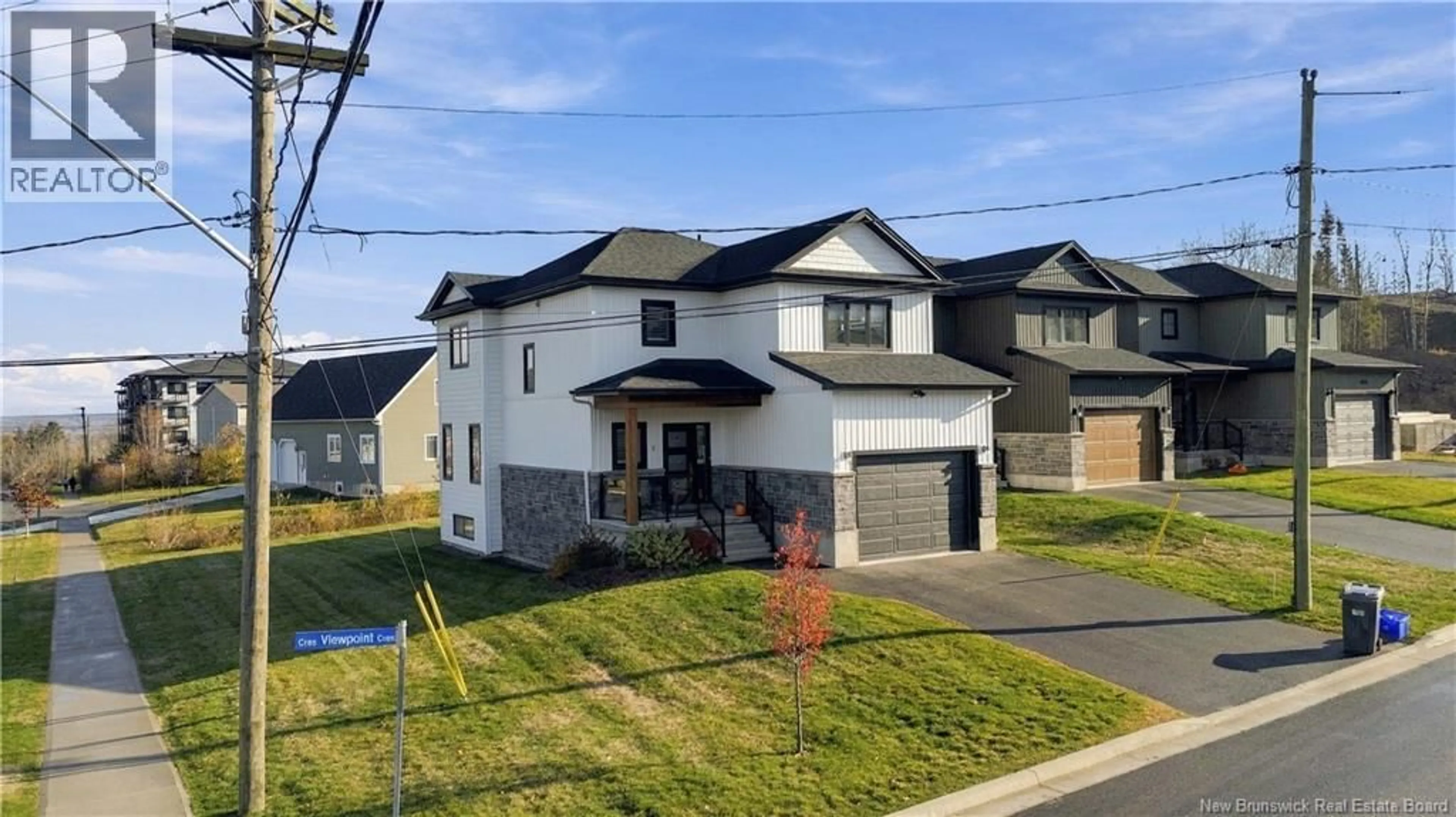 A pic from outside/outdoor area/front of a property/back of a property/a pic from drone, street for 5 VIEWPOINT CRESCENT, Fredericton New Brunswick E3B5G9