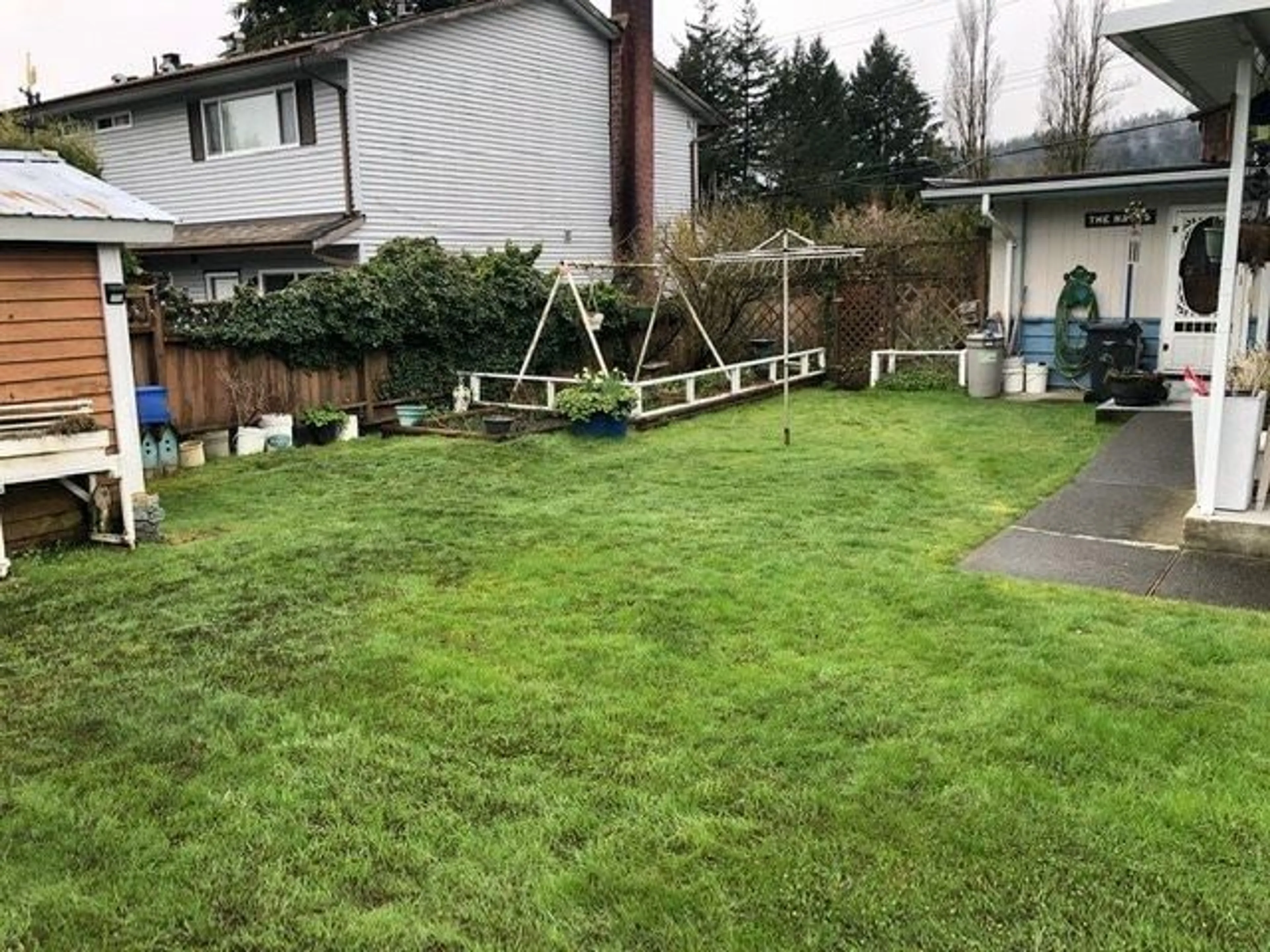 A pic from outside/outdoor area/front of a property/back of a property/a pic from drone, mountain view for 650 CLARKE ROAD, Coquitlam British Columbia V3J3X6