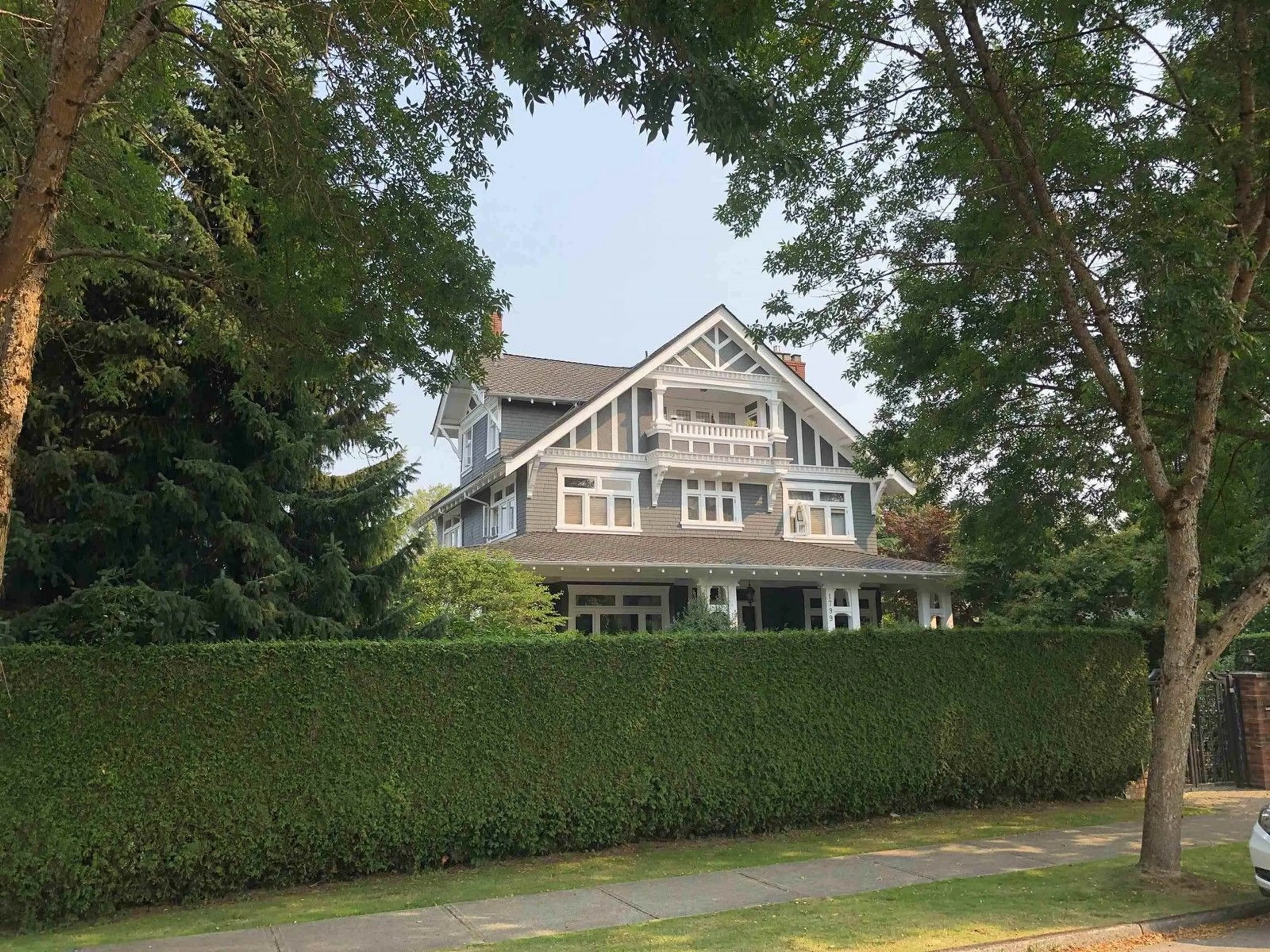 Outside view for 1799 CEDAR CRESCENT, Vancouver British Columbia V6J2R1