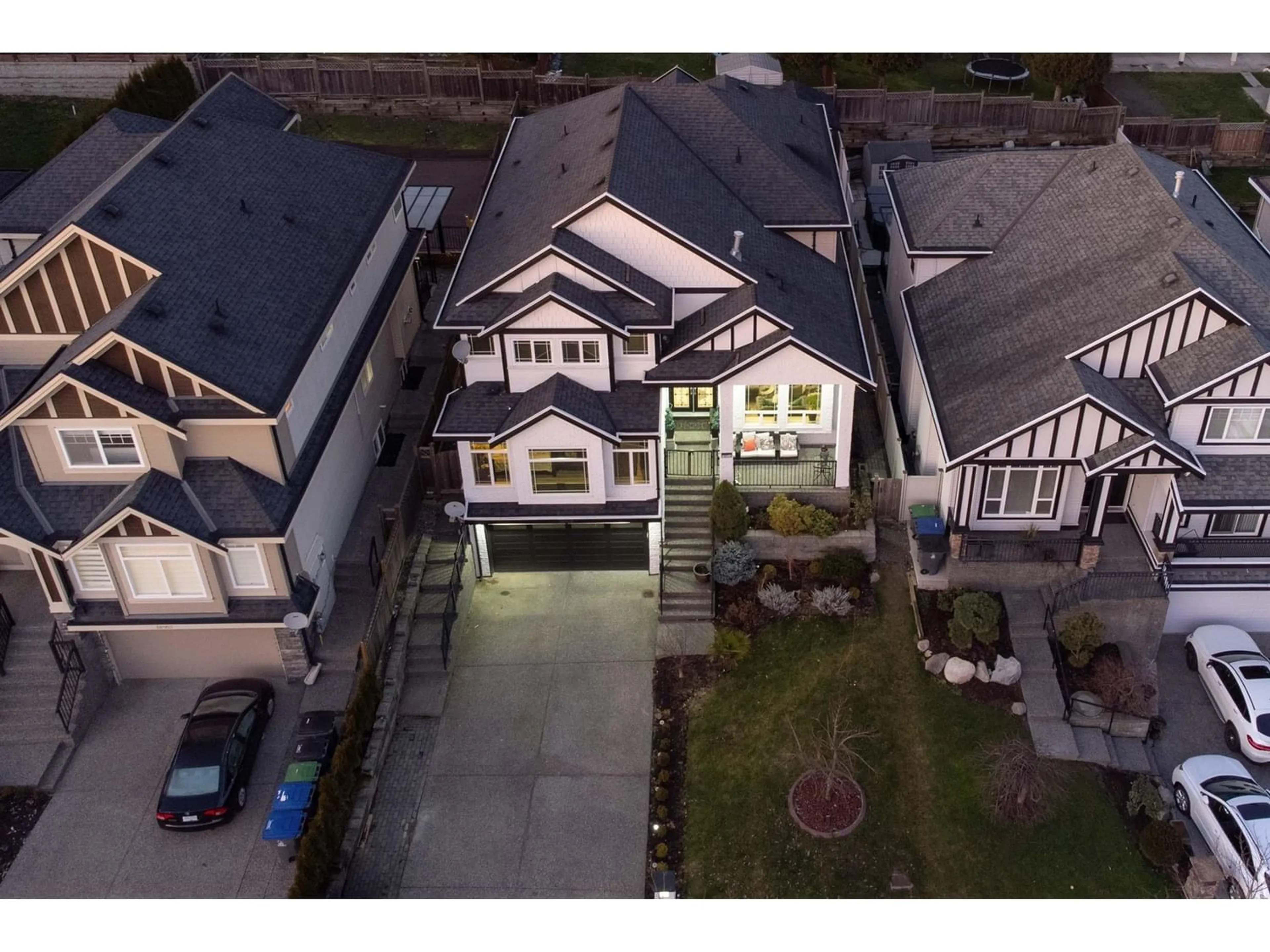 Frontside or backside of a home for 18913 54A AVENUE, Surrey British Columbia V3S6R4