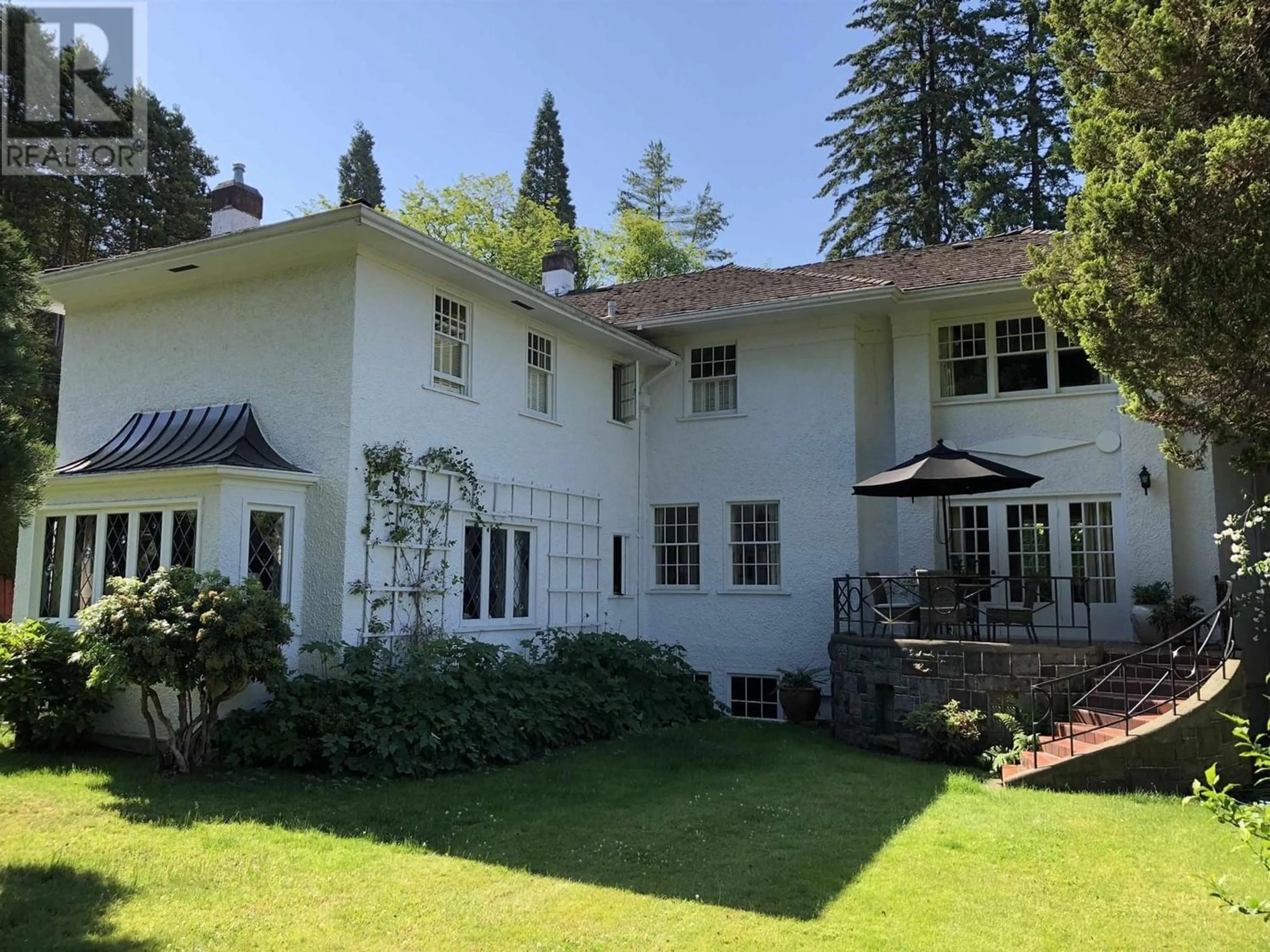 Outside view for 1525 W 29TH AVENUE, Vancouver British Columbia V6J2Z1