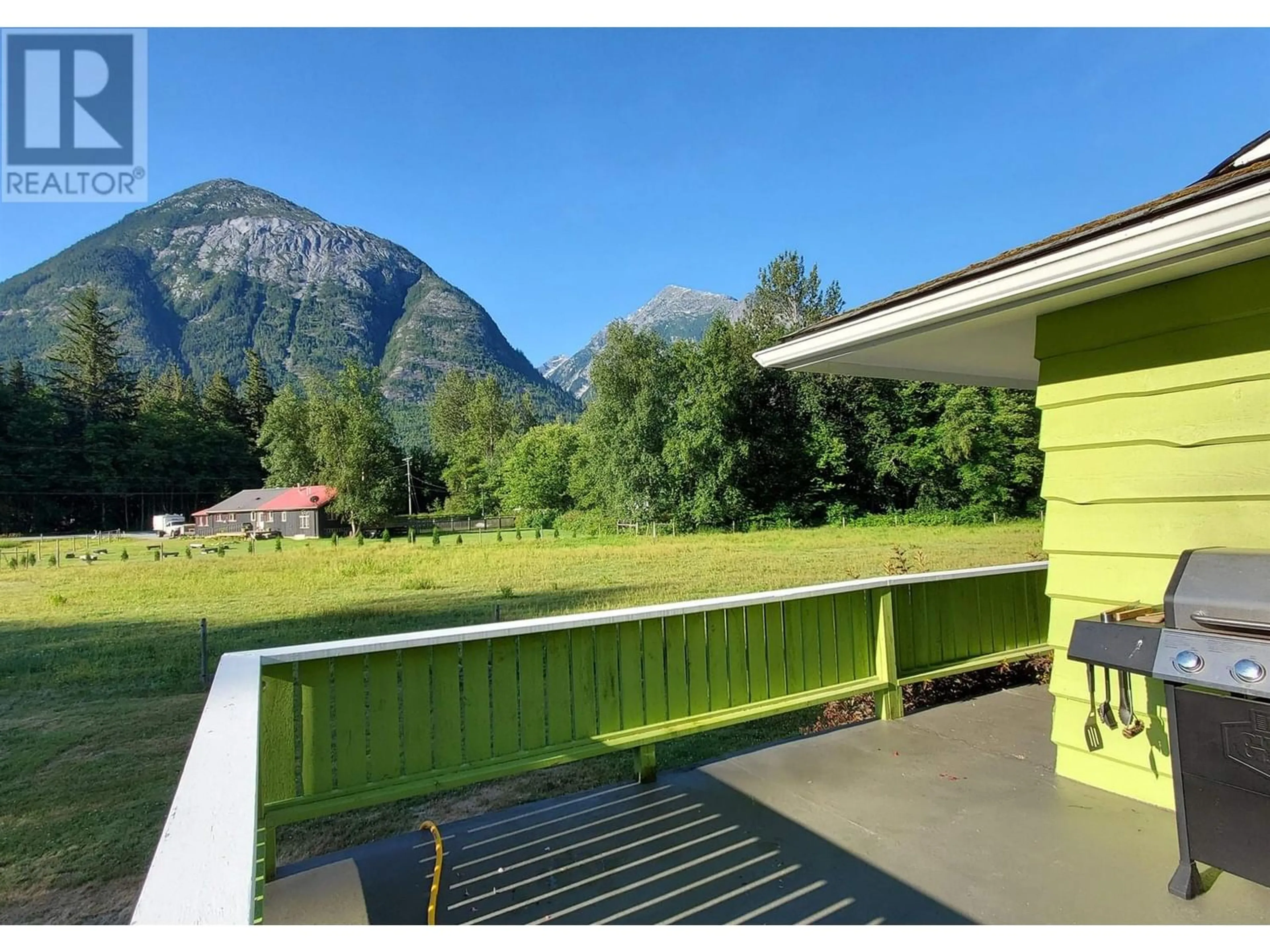 Patio, the view of mountain for 1690 MACKENZIE 20 HIGHWAY, Bella Coola British Columbia V0T1H0