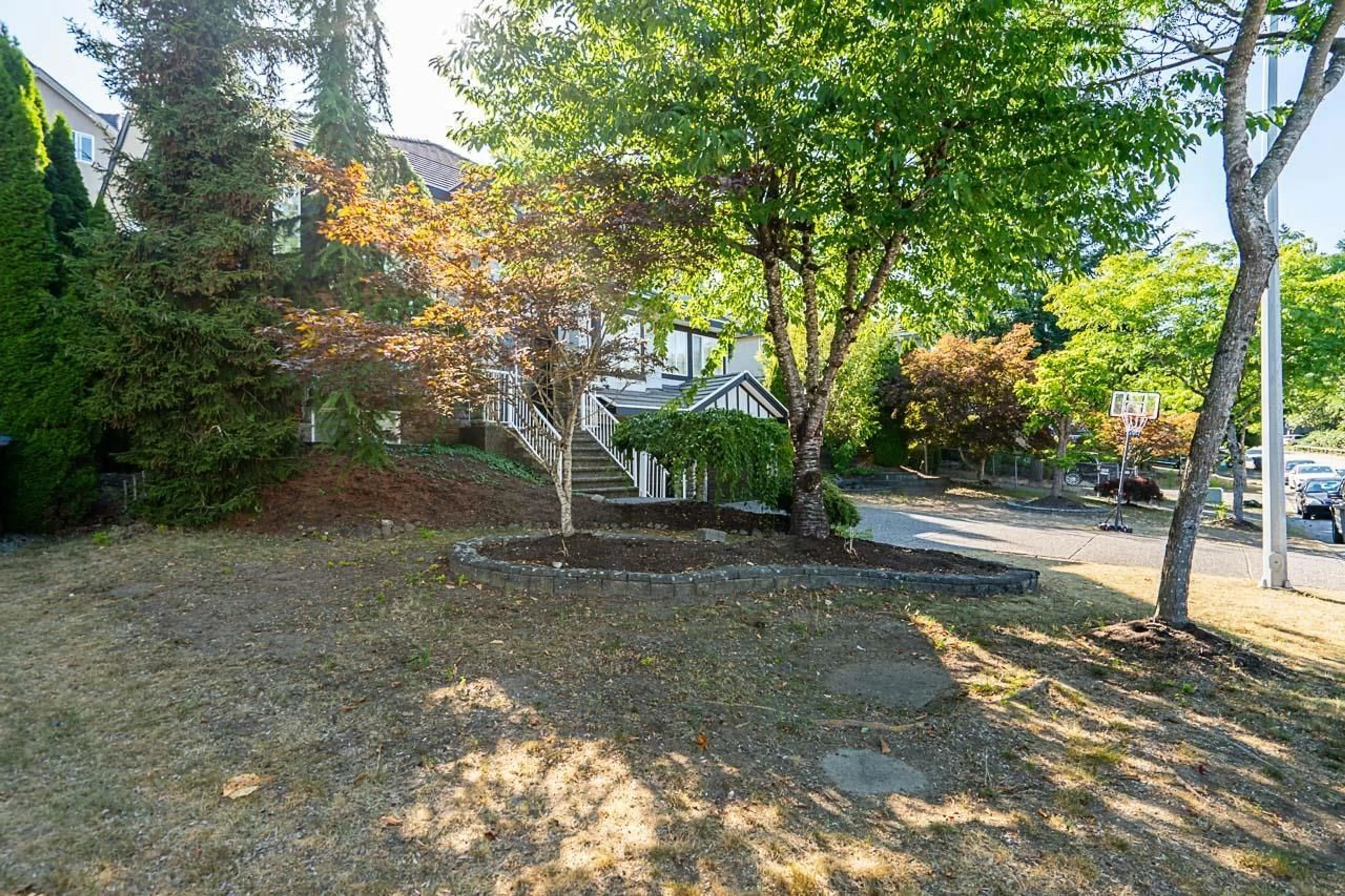 Outside view for 10527 170A STREET, Surrey British Columbia V4N5H8