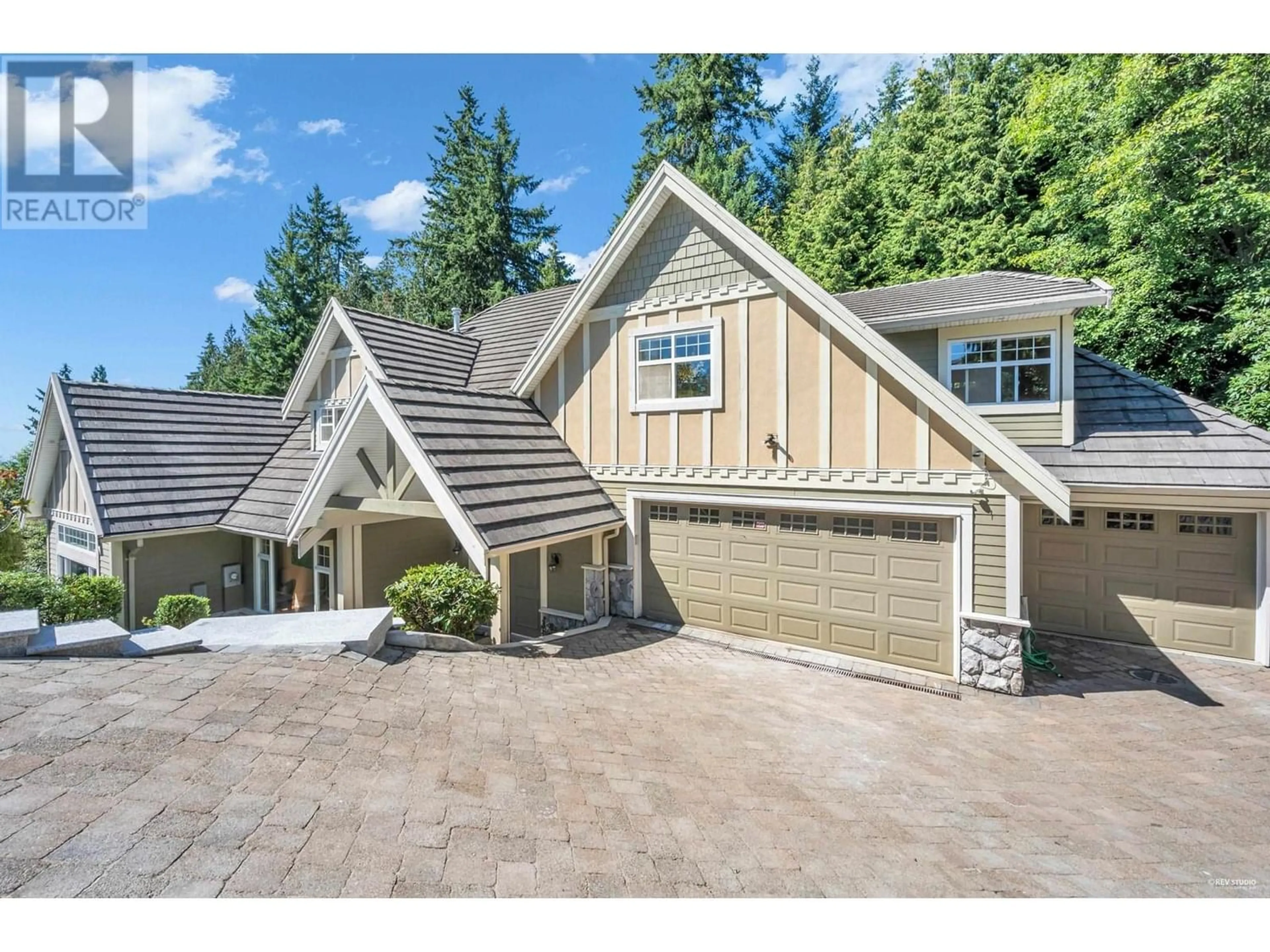 Frontside or backside of a home, cottage for 2398 CONSTANTINE PLACE, West Vancouver British Columbia V7S3H7