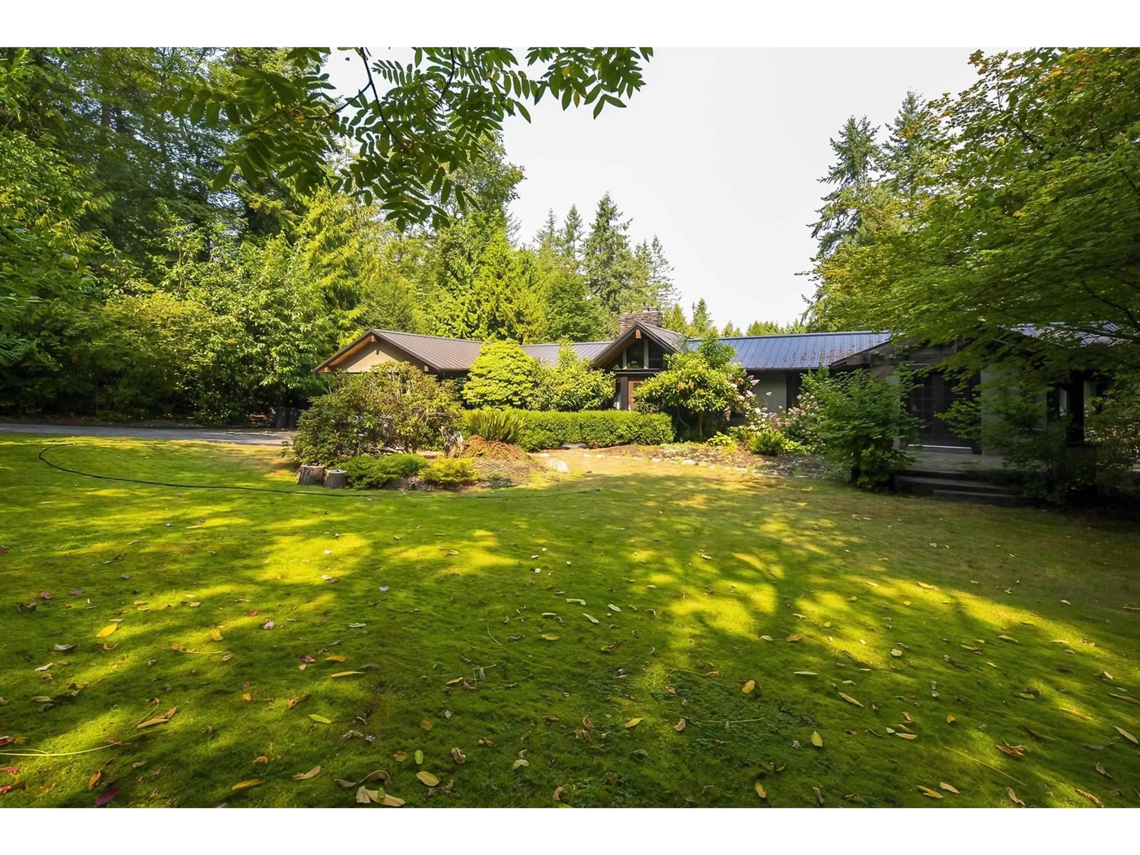 A pic from outside/outdoor area/front of a property/back of a property/a pic from drone, forest/trees view for 14275 28, Surrey British Columbia V4P2H2