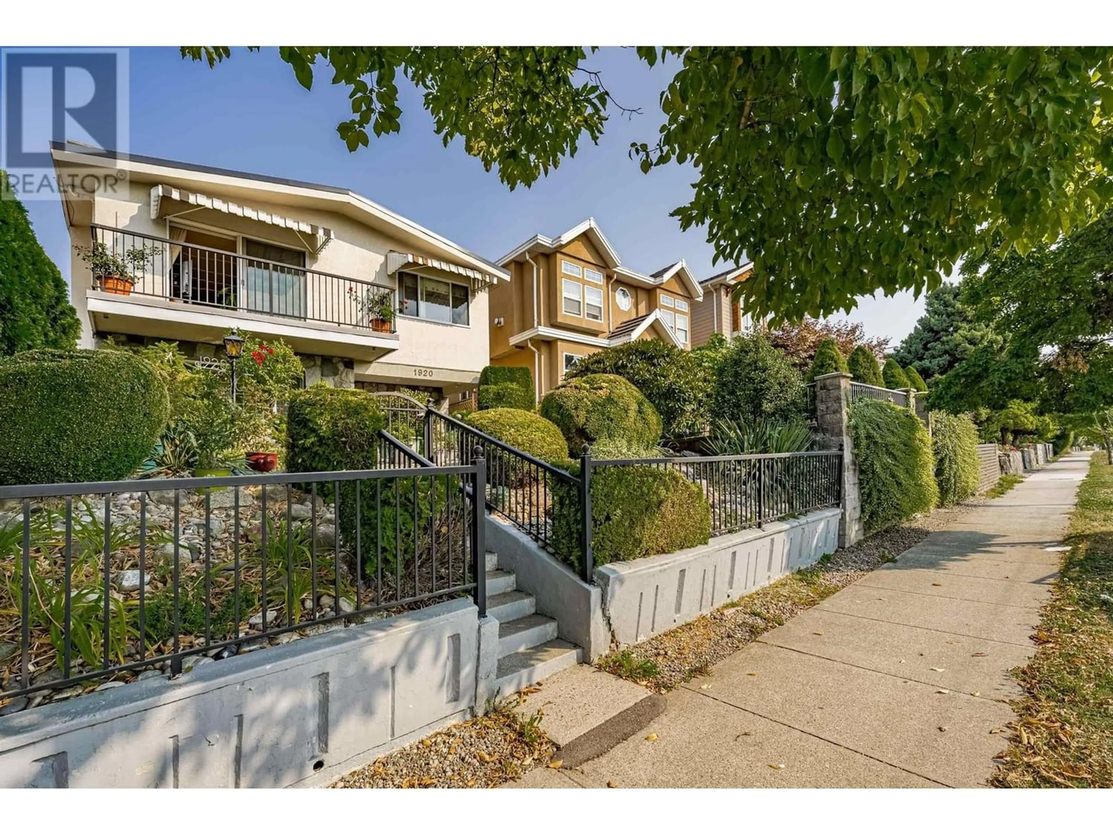 Frontside or backside of a home for 1920 RENFREW STREET, Vancouver British Columbia V5M3J3