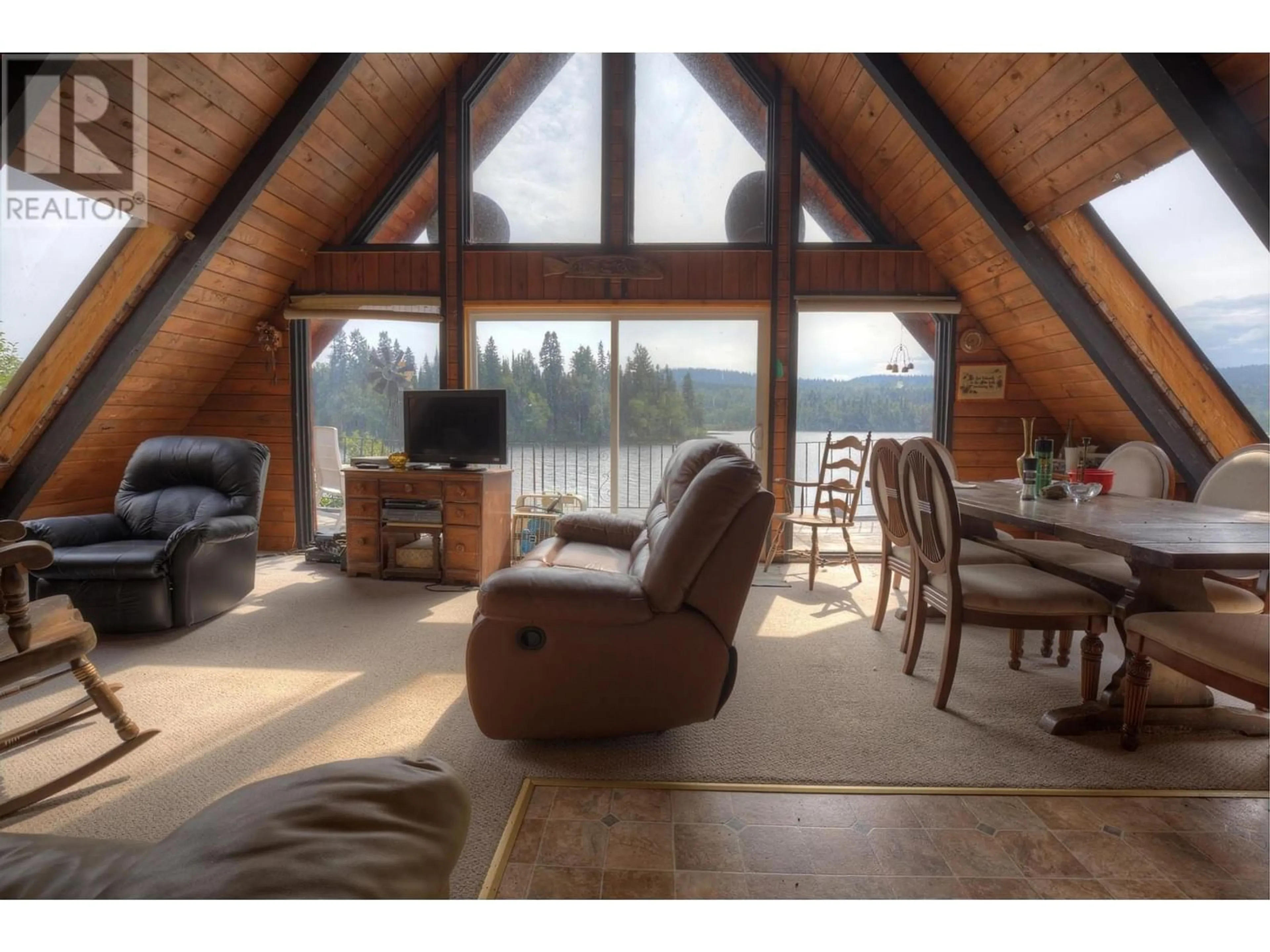 Living room for 3982 BEAVER VALLEY ROAD, Horsefly British Columbia V0L1G0