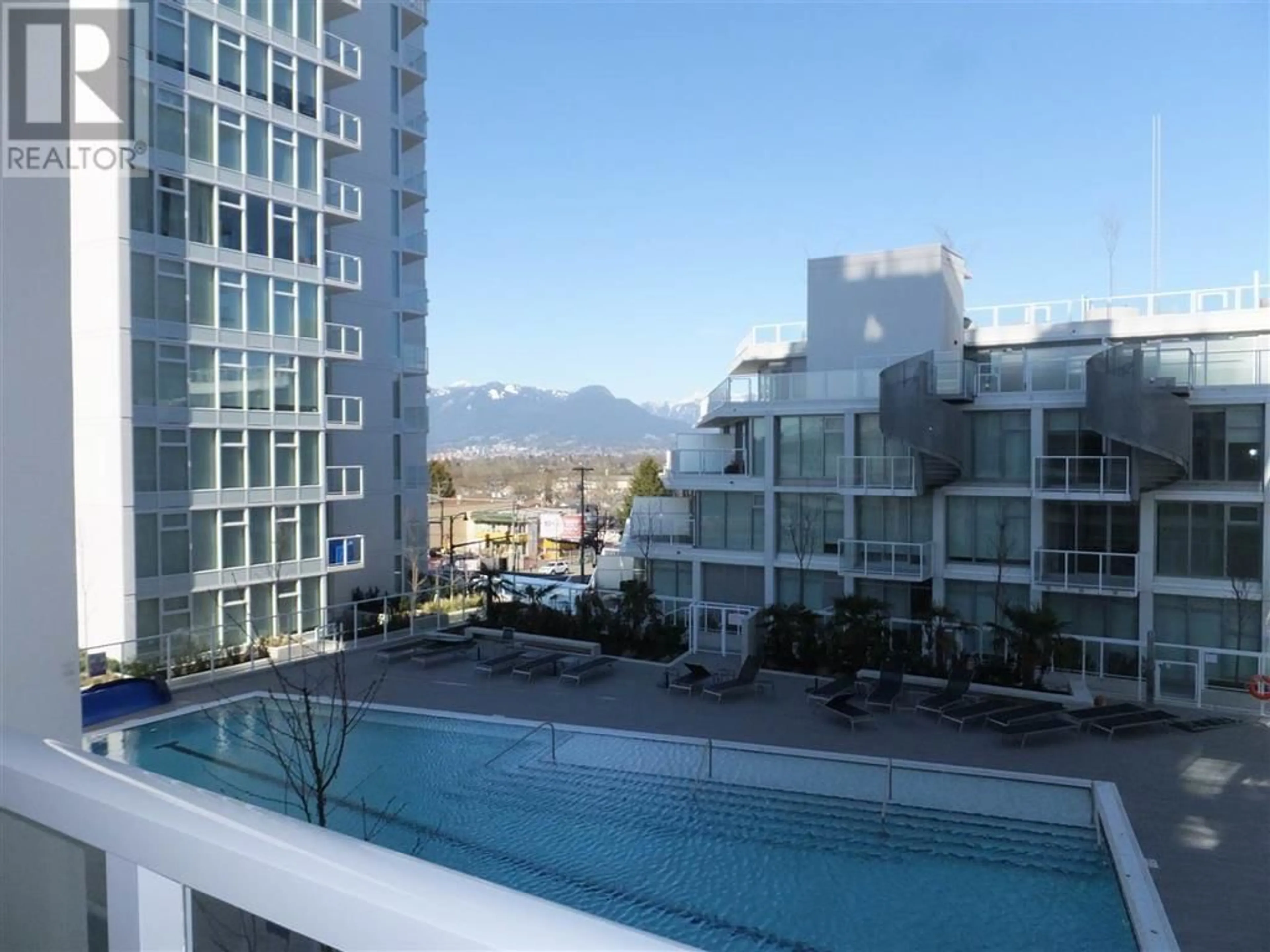 Pool for 302 - 2221 30TH AVENUE, Vancouver British Columbia V5N0G6