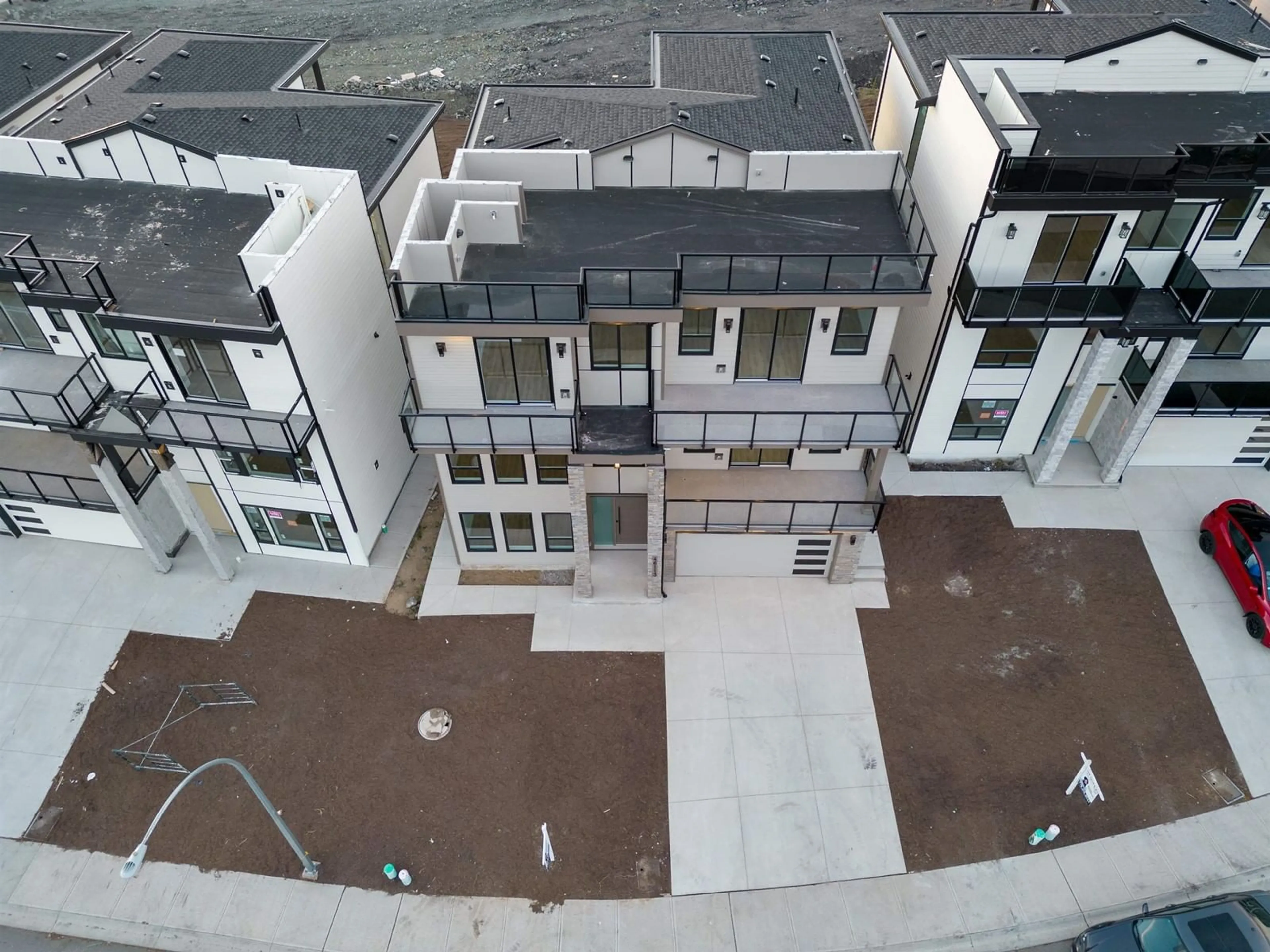 A pic from outside/outdoor area/front of a property/back of a property/a pic from drone, city buildings view from balcony for 46113 CRESTVIEW DRIVE, Chilliwack British Columbia V2R6G4