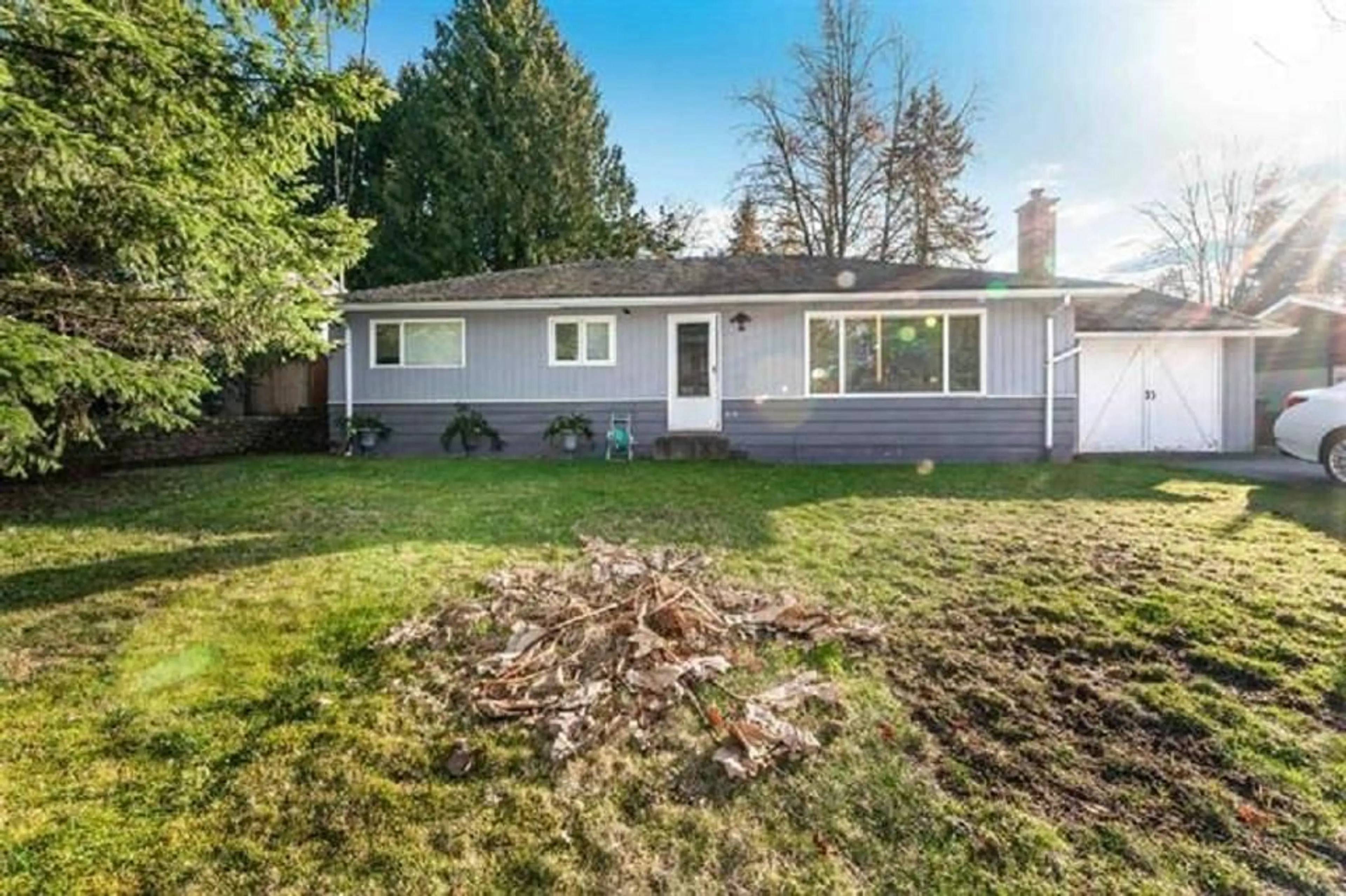Frontside or backside of a home for 15032 RAVEN PLACE, Surrey British Columbia V3R4T2